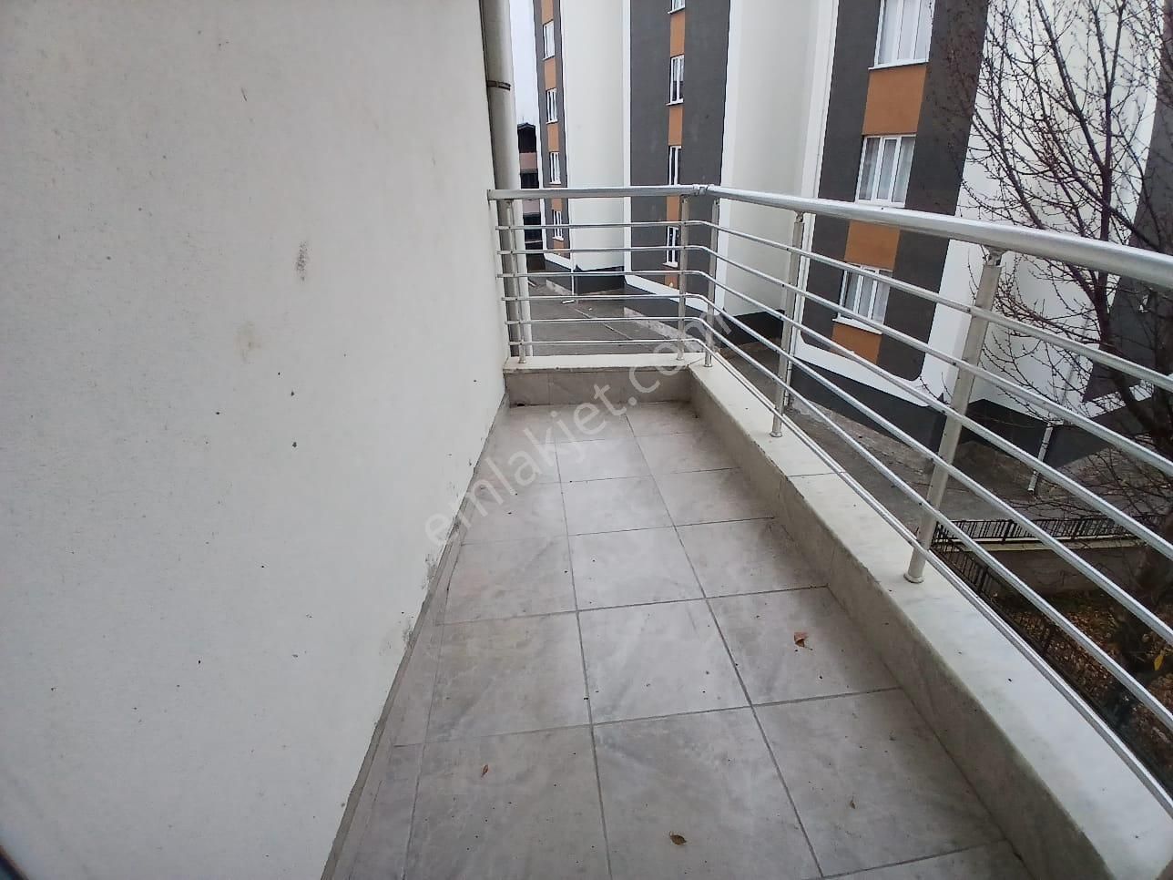 Akçay Emlak'tan Akşehir Seyran Mahallesinde Ara Kat Asansörlü 4 Yaşında Kiralık 3+1 Daire - Görsel 24