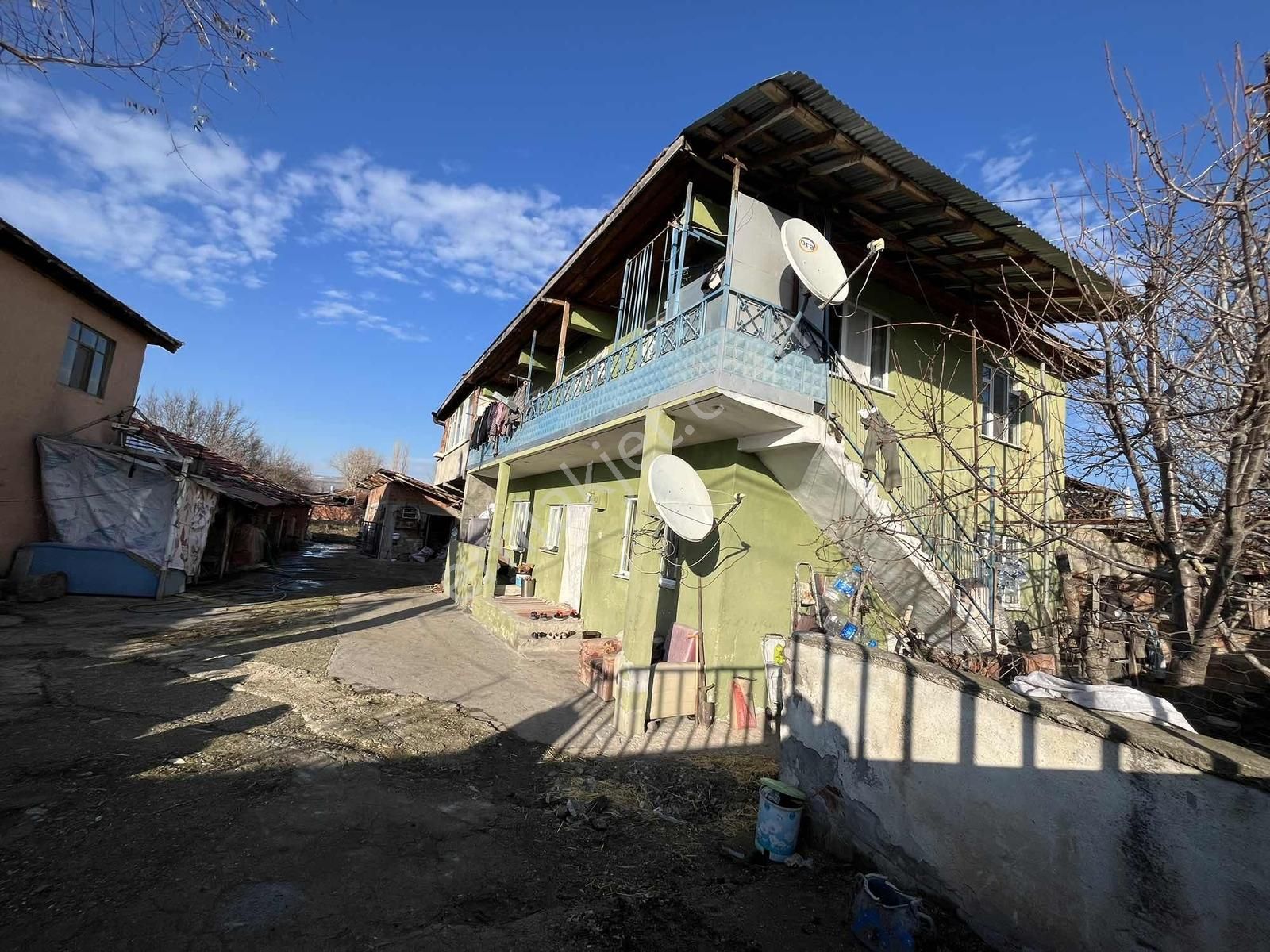 Deniz Emlaktan Suluovada Kargir Ahşap Ev - Görsel 3