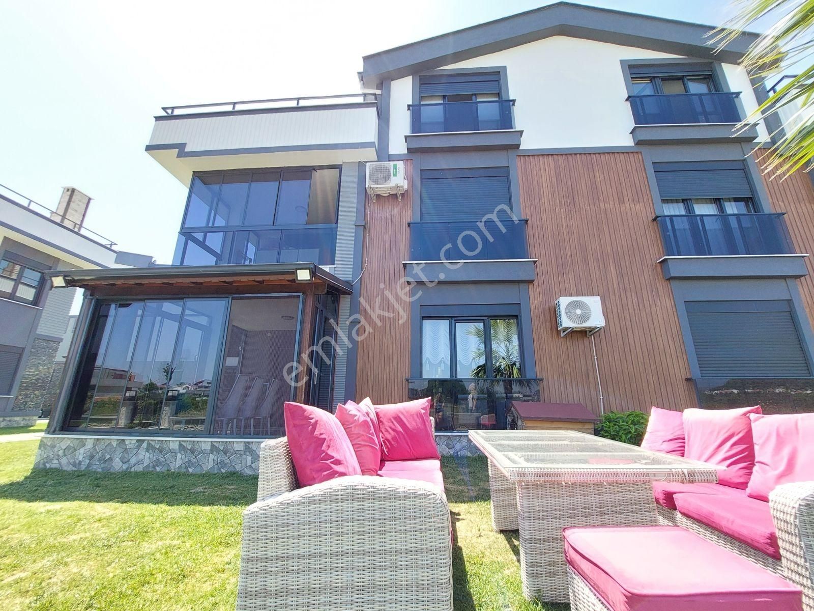 Güre'de, Muhteşem Peyzajlı ,yüzme Havuzlu 5+1 Lüks Villa - Görsel 15