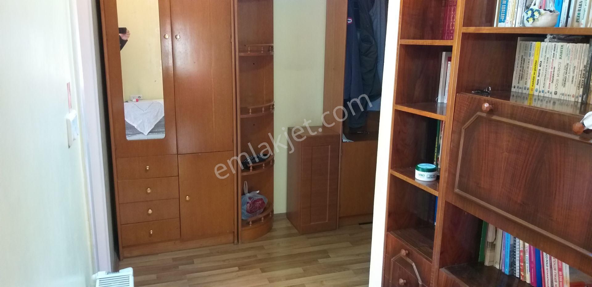 Bayraklı Özkanlar Haşim İşcan Caddesi Üzerinde Full Eşyalı Kiralık Doğalgaz Kombili Daire - Görsel 11