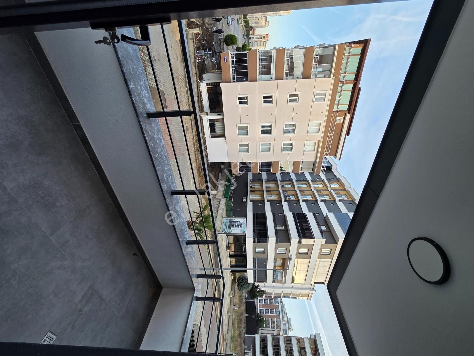 Çobanlı Tramvay Durağının Yanında Ultra Lüks 1+1 - Görsel 29