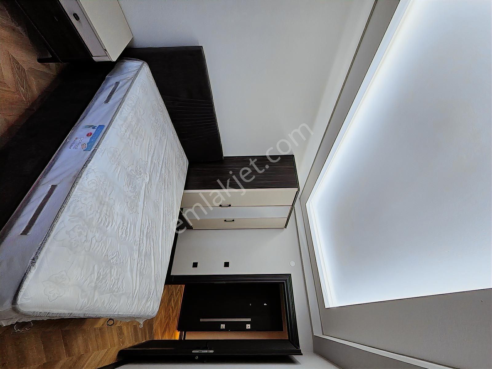 Çobanlı Tramvay Durağının Yanında Ultra Lüks 1+1 - Görsel 4