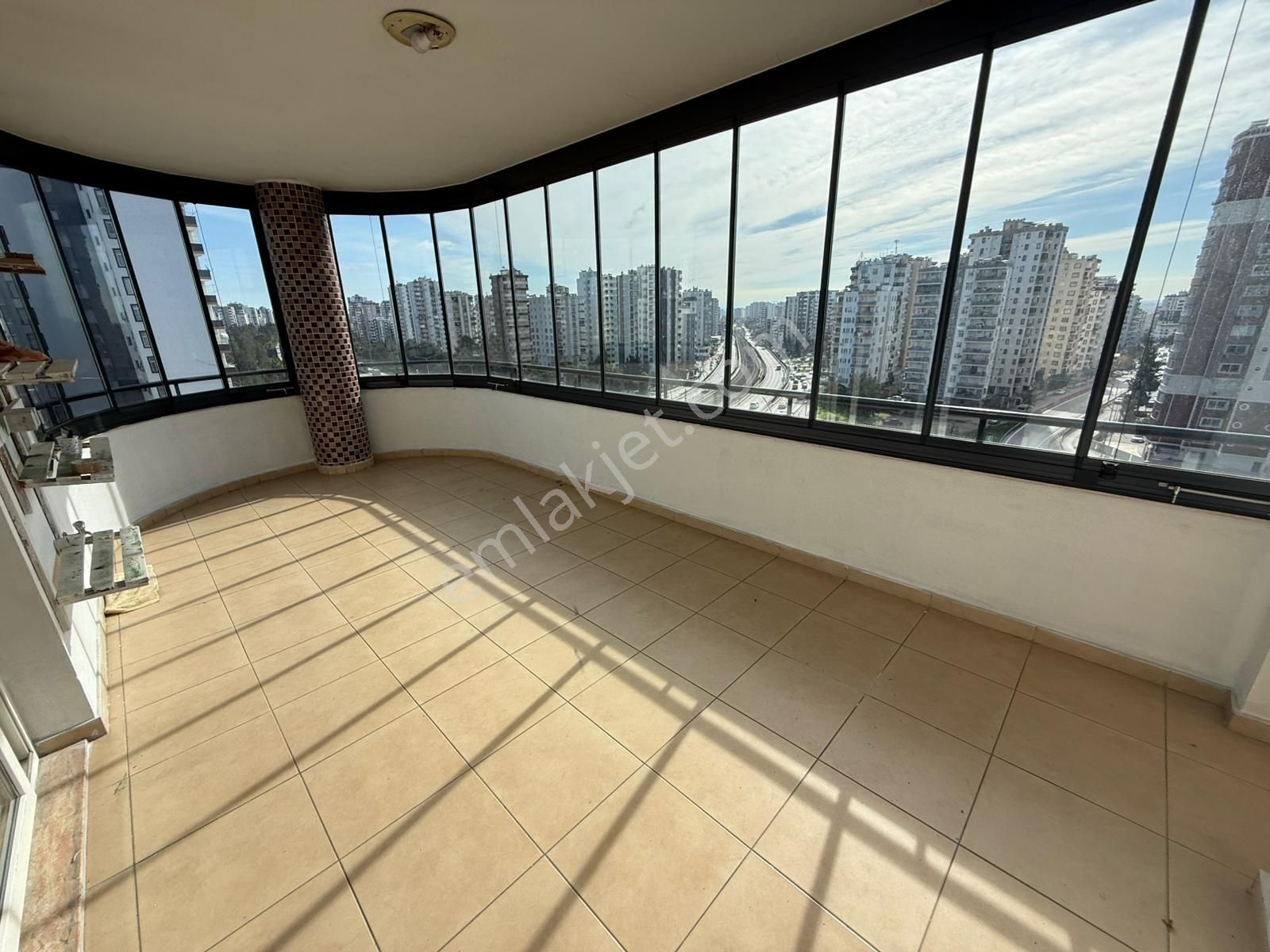 A.türkeş Blv Üzeri/13 Yaş/her Kat Tek Daire/4+1/k.mutfak/ç.banyo - Görsel 4