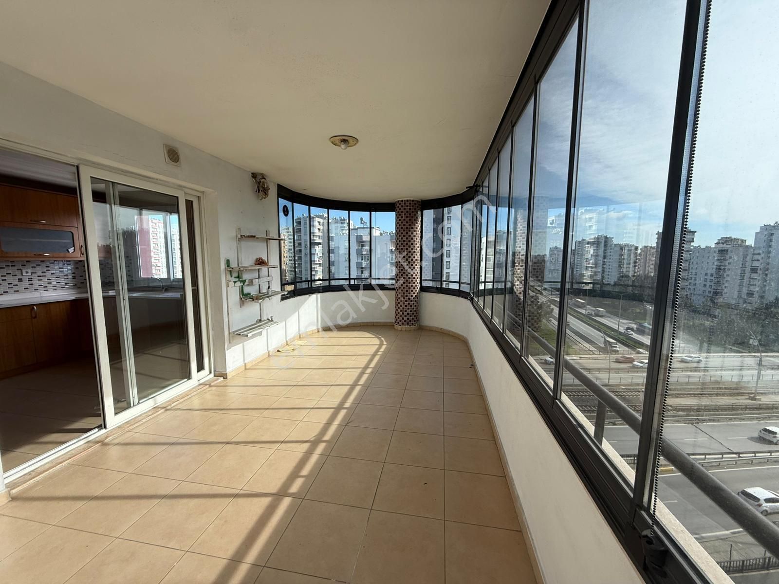 A.türkeş Blv Üzeri/13 Yaş/her Kat Tek Daire/4+1/k.mutfak/ç.banyo - Görsel 6