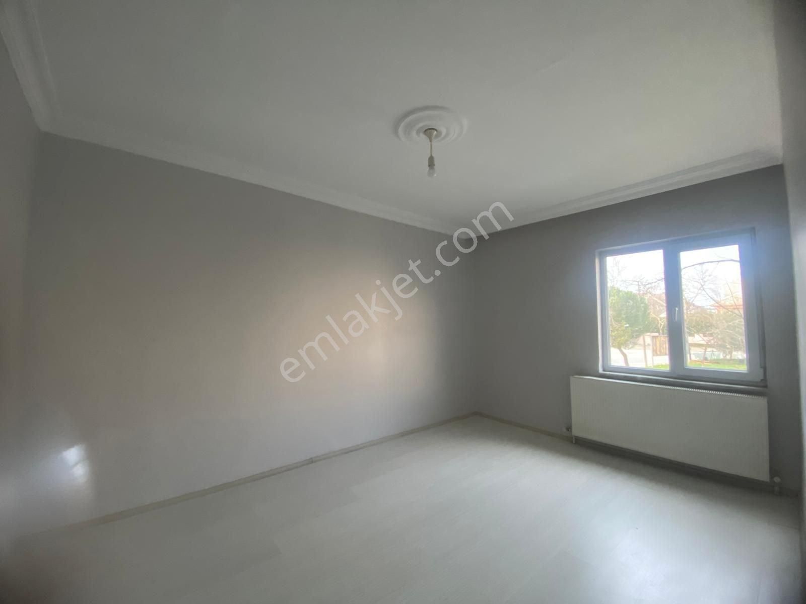 Bursa Orhangazi Arapzade Mahallesi Orkent Sitesi 1+1 Satılık Bakımlı Daire - Görsel 2