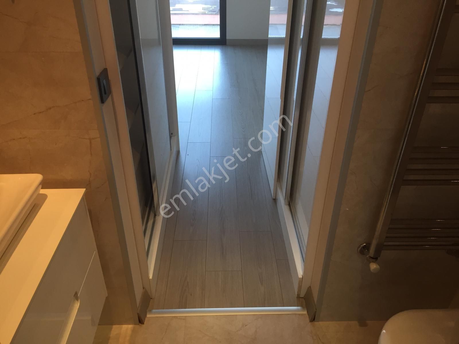 Hatayda Cadde Üstü 3+1 Doğalgazlı Deniz Manzaralı Bakımlı - Görsel 20