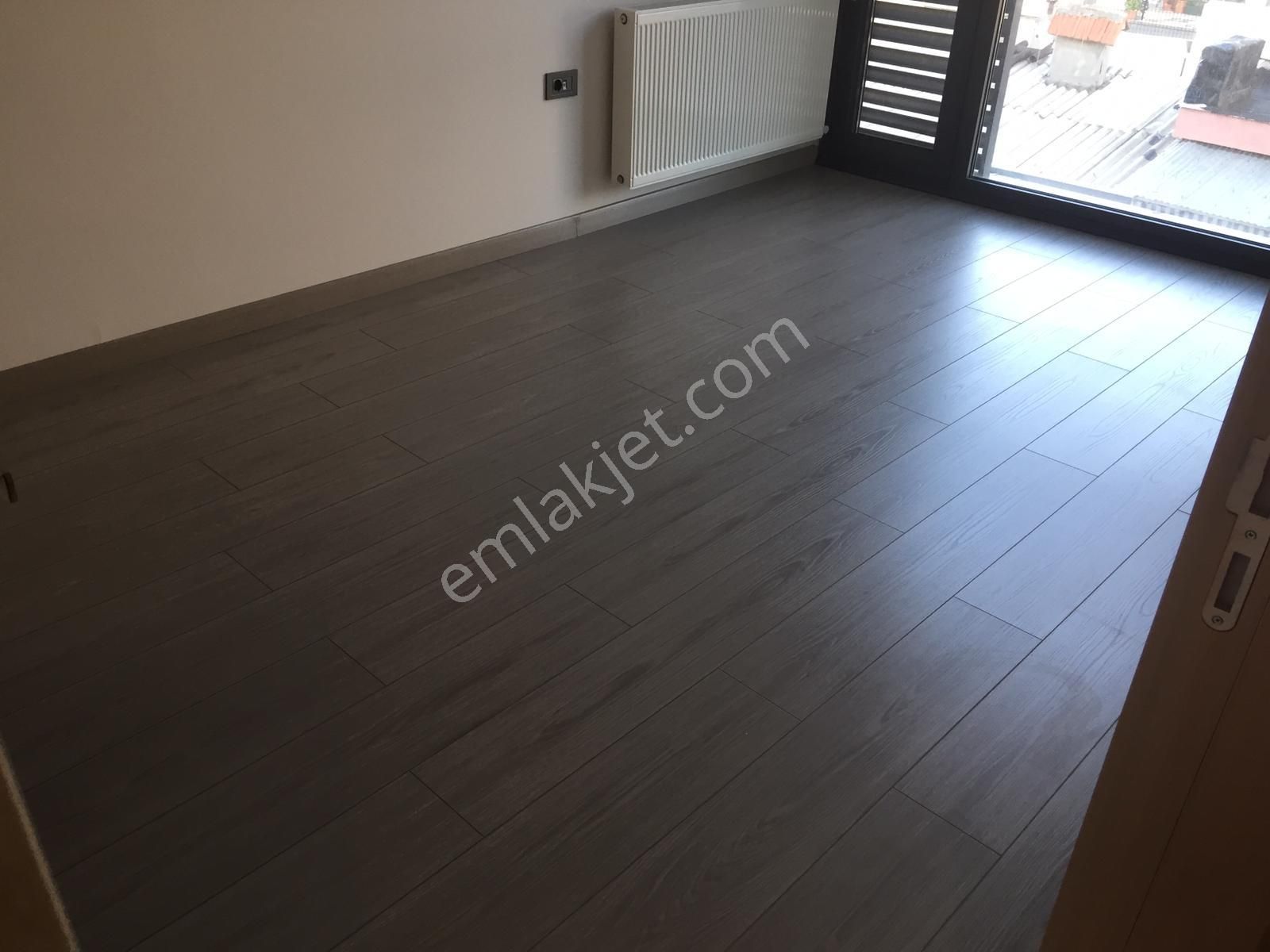 Hatayda Cadde Üstü 3+1 Doğalgazlı Deniz Manzaralı Bakımlı - Görsel 13