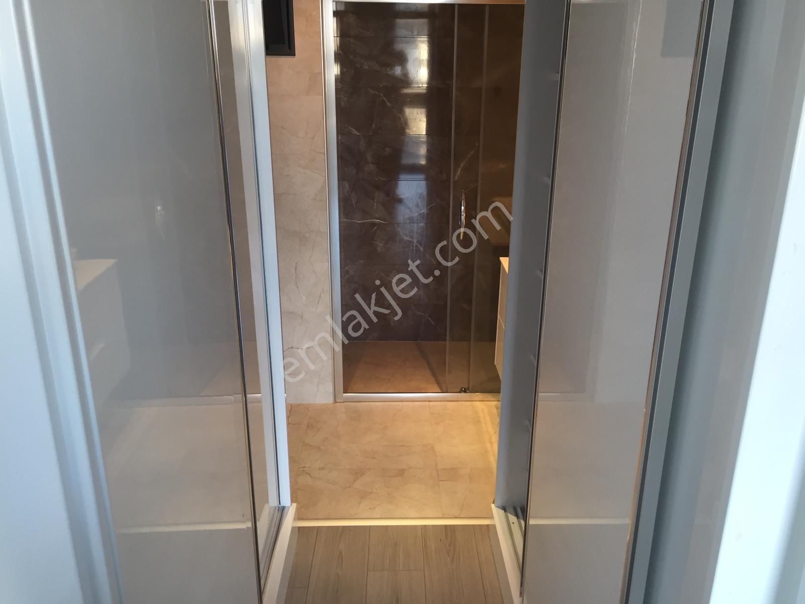 Hatayda Cadde Üstü 3+1 Doğalgazlı Deniz Manzaralı Bakımlı - Görsel 19