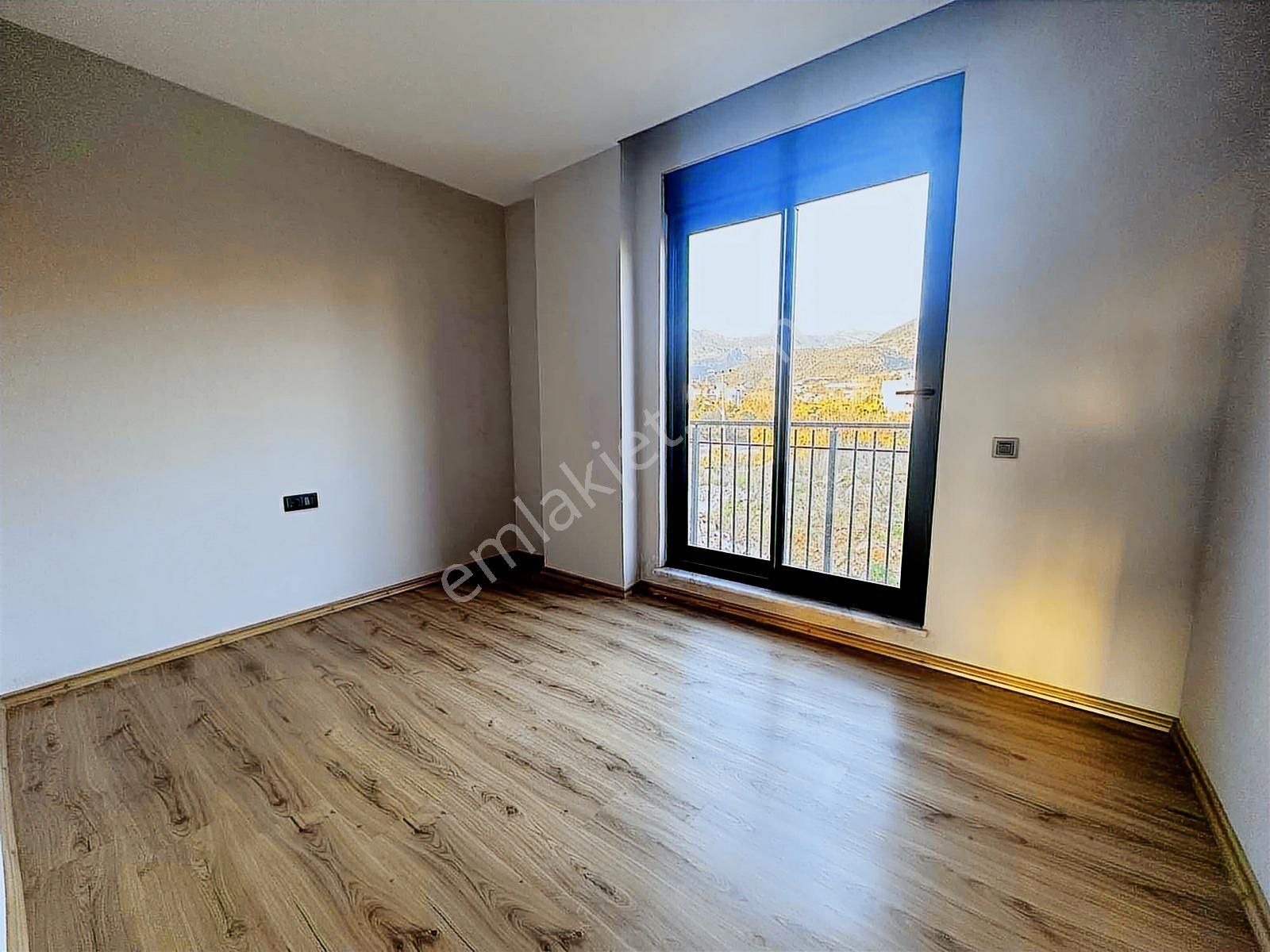 3+1 Ayrı Mutfak Havuzlu Site İçi Büyük Balkon Fırsat Daire - Görsel 6