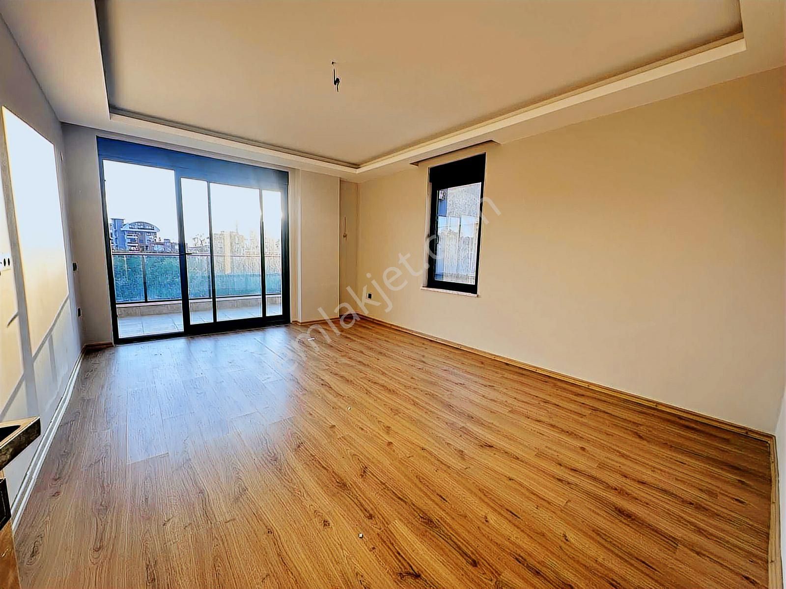 3+1 Ayrı Mutfak Havuzlu Site İçi Büyük Balkon Fırsat Daire - Görsel 15