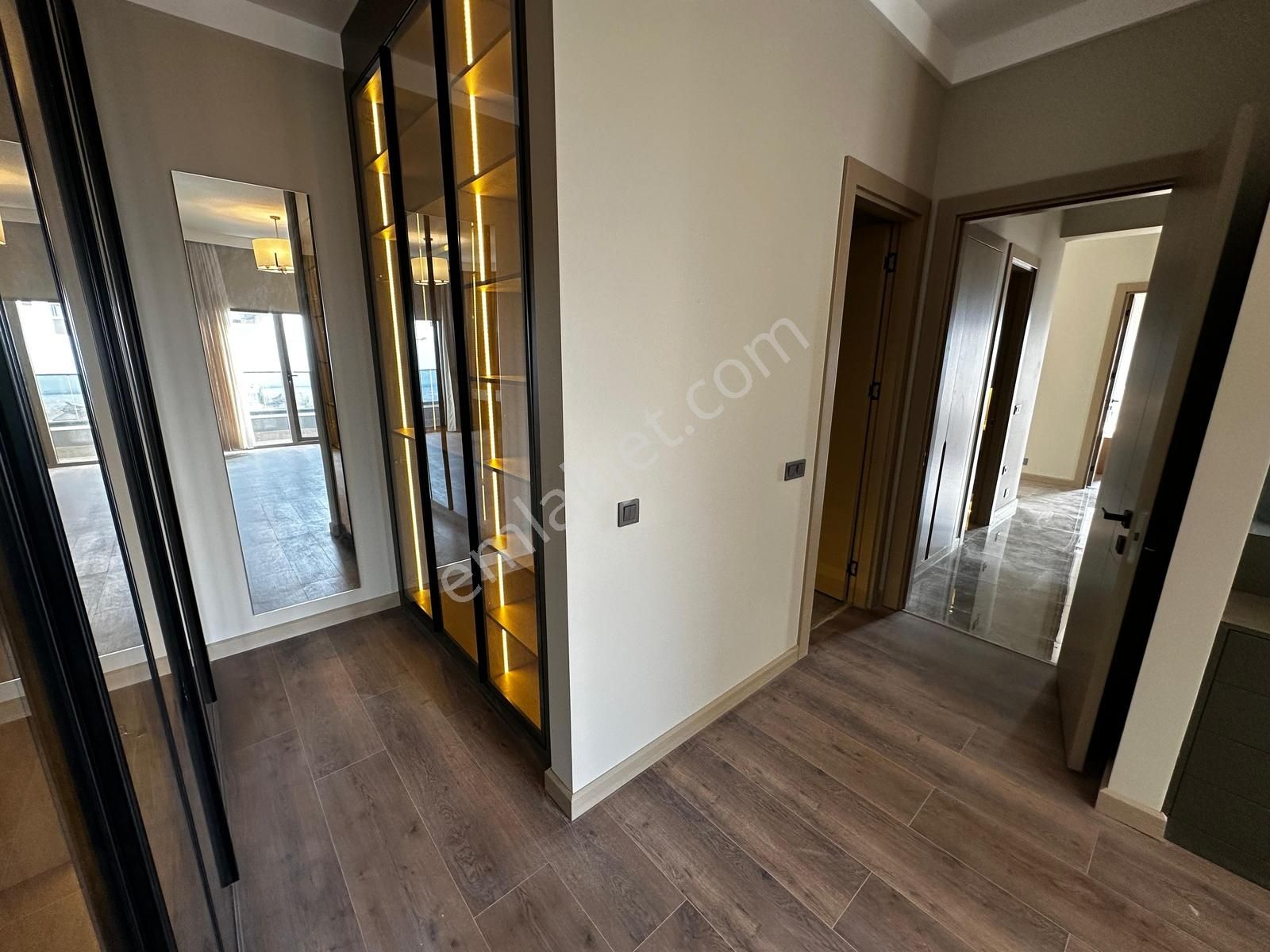 ▄vega▄ege Mahallesi Modern Yapılı Çift Mutfak Tezgahlı 3+1 Daire - Görsel 7
