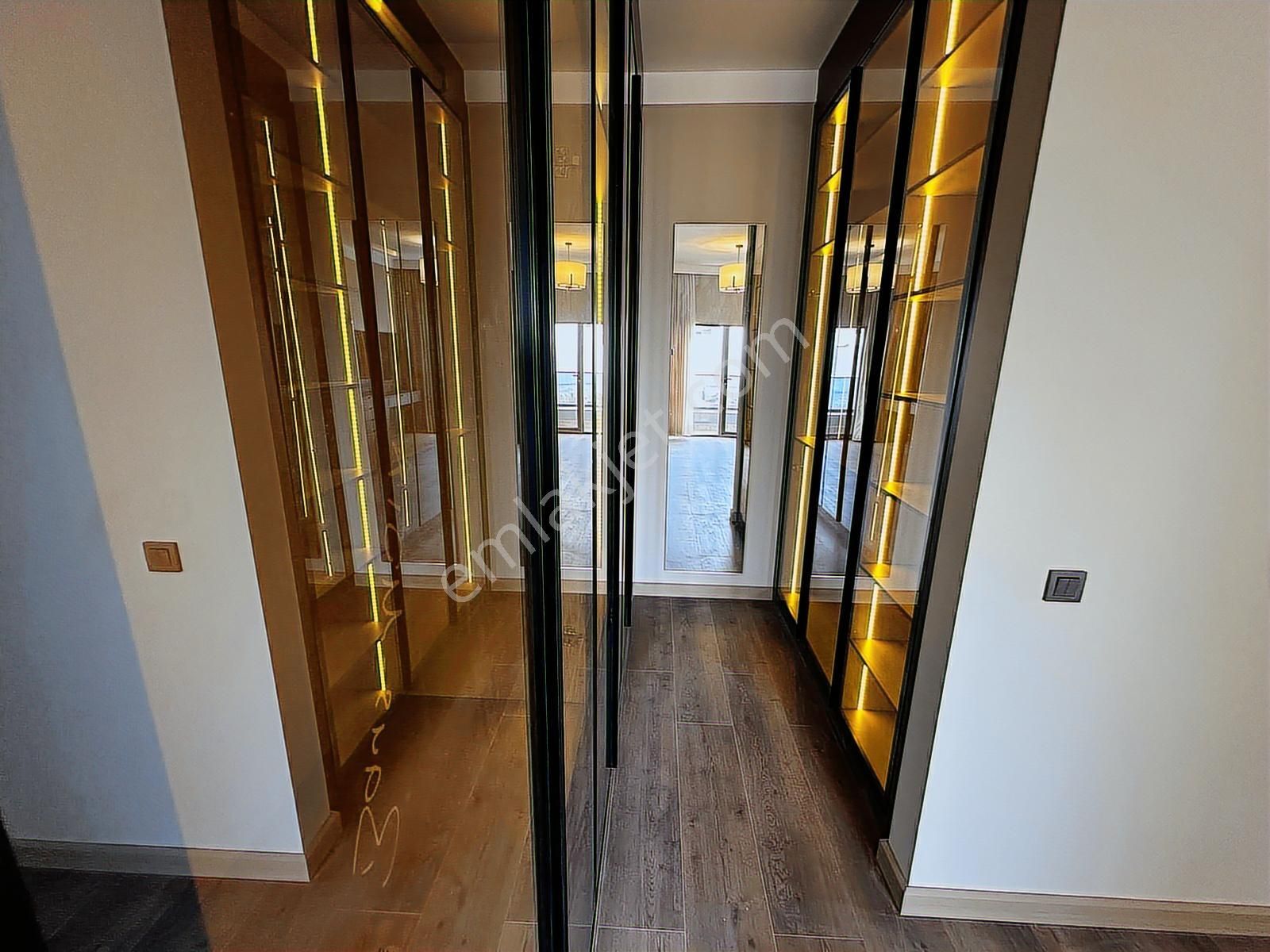 ▄vega▄ege Mahallesi Modern Yapılı Çift Mutfak Tezgahlı 3+1 Daire - Görsel 32