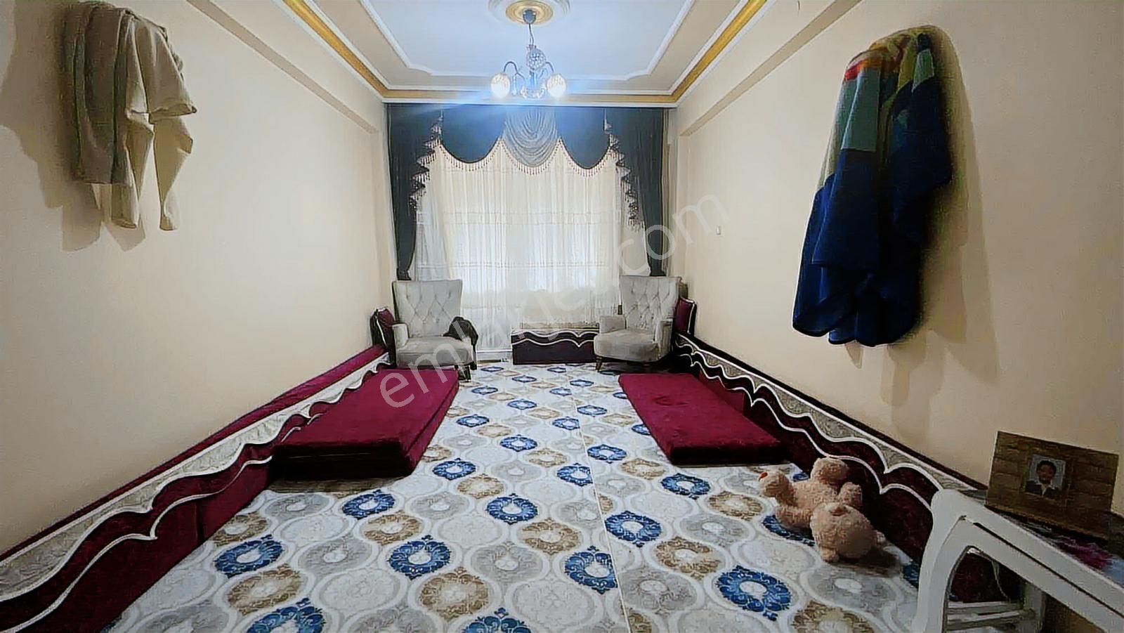 Sultan Mesud Mah Giriş Kat 3+1 Geniş Daire - Görsel 25