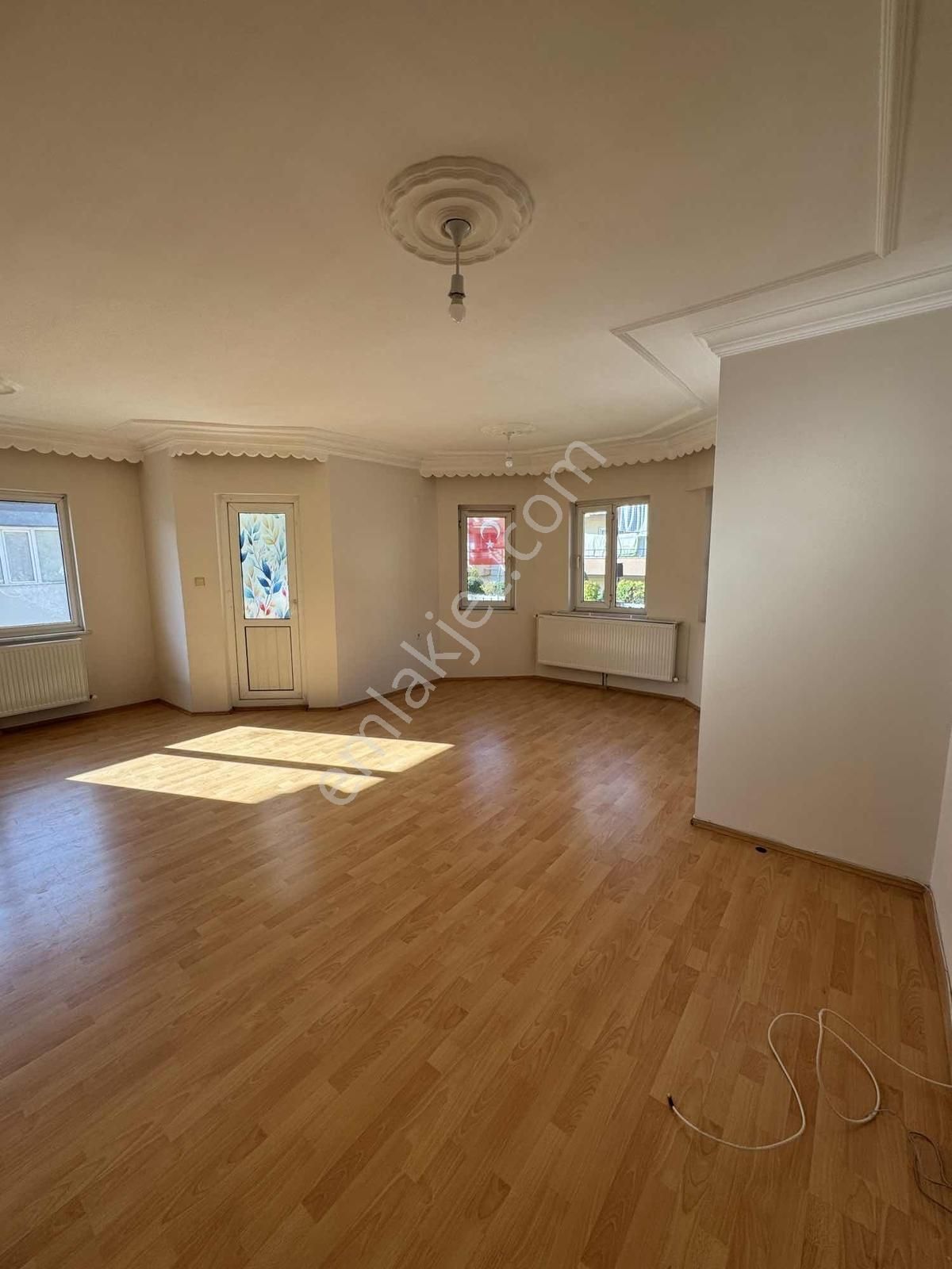 Muğla Menteşe Kademe Evlerinde 3+1 Geniş Kiralık Daire - Görsel 5