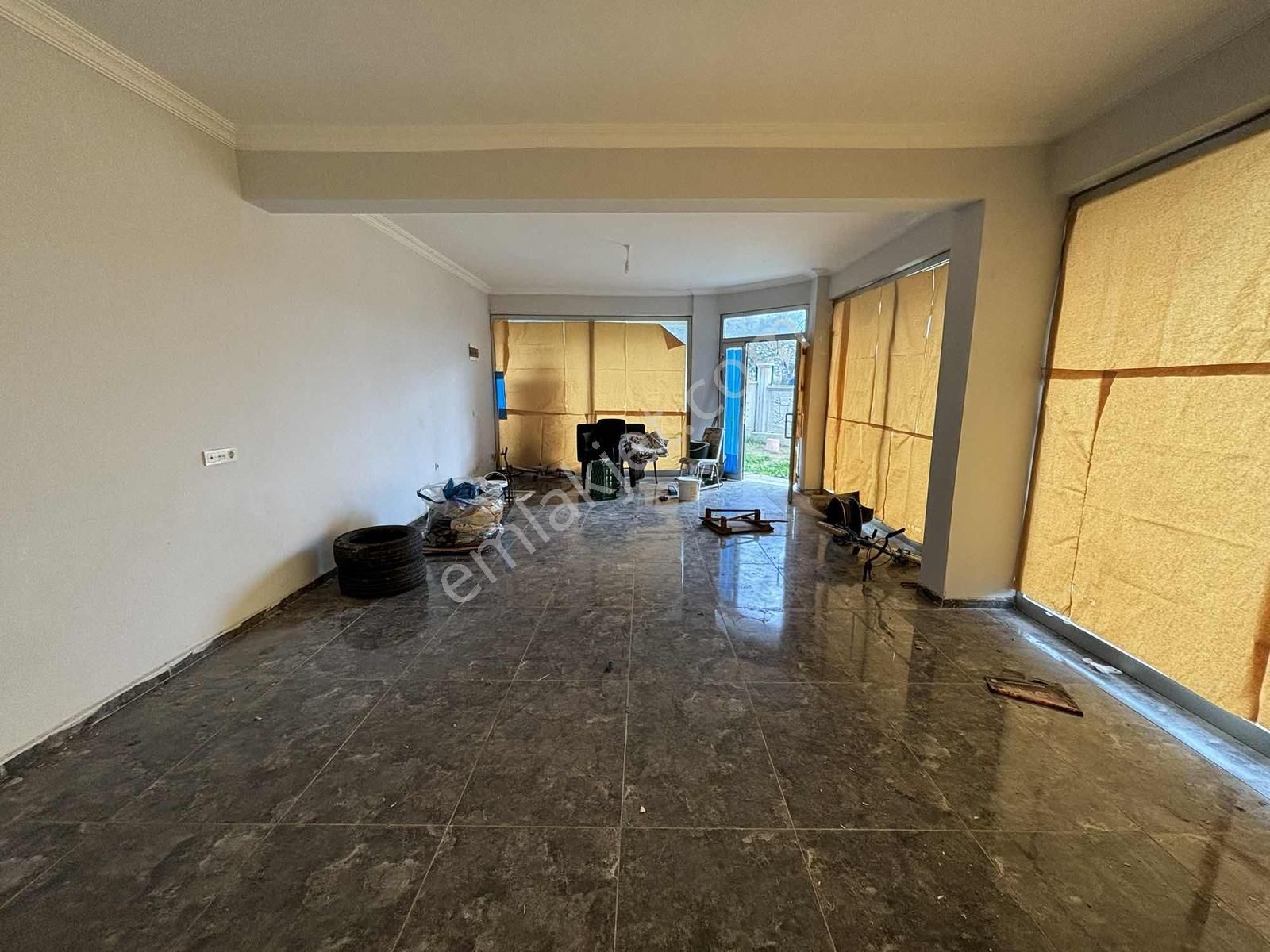 Fevzi Çakmak'ta Satılık 80 M2 Dükkan