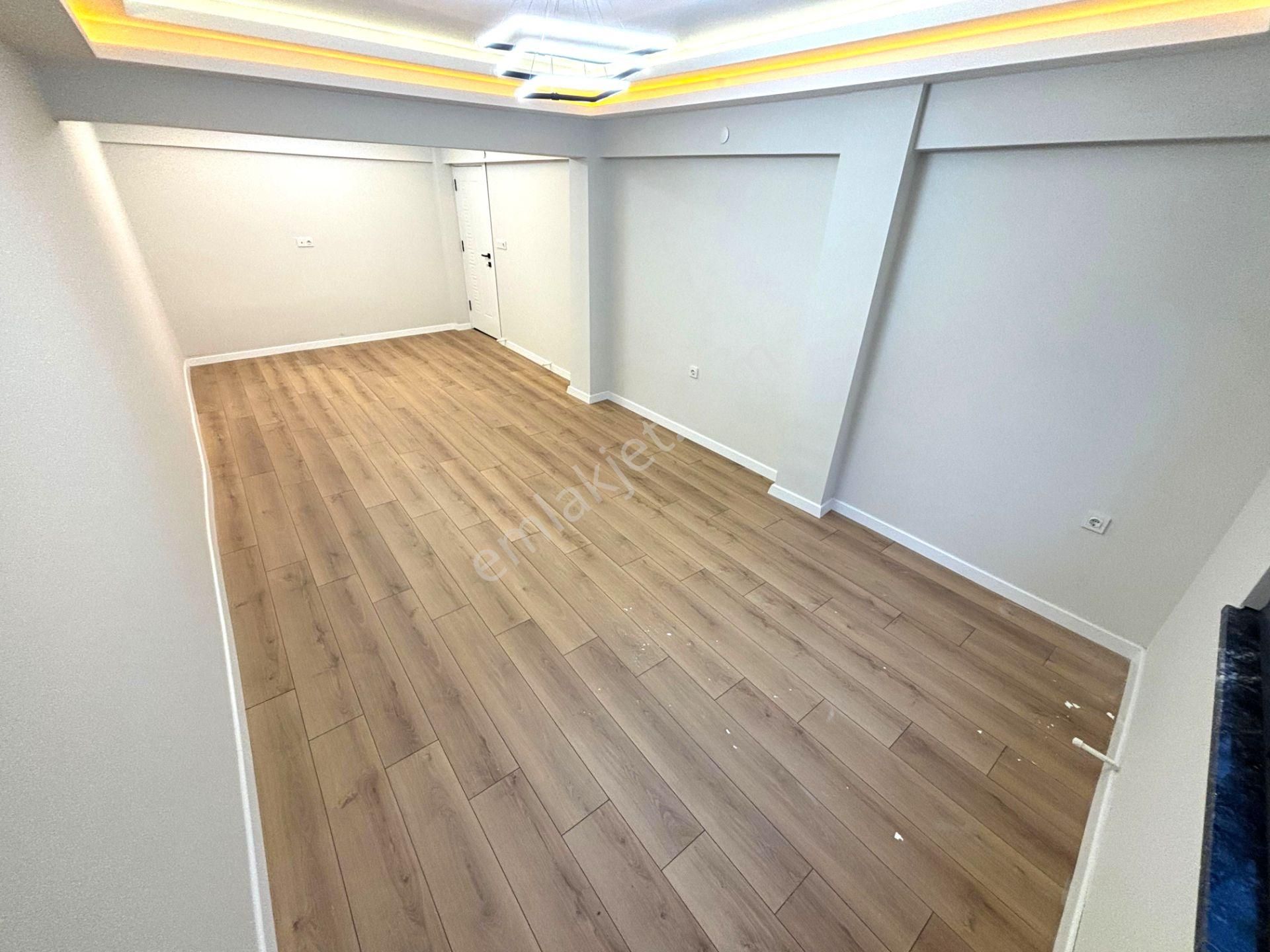 𝄞melodi'den Akçay Merkez'de Denize 1 Sokak Ön Cephe Müstakil Konseptte Ayrı Mutfaklı 2+1 Daire - Görsel 23