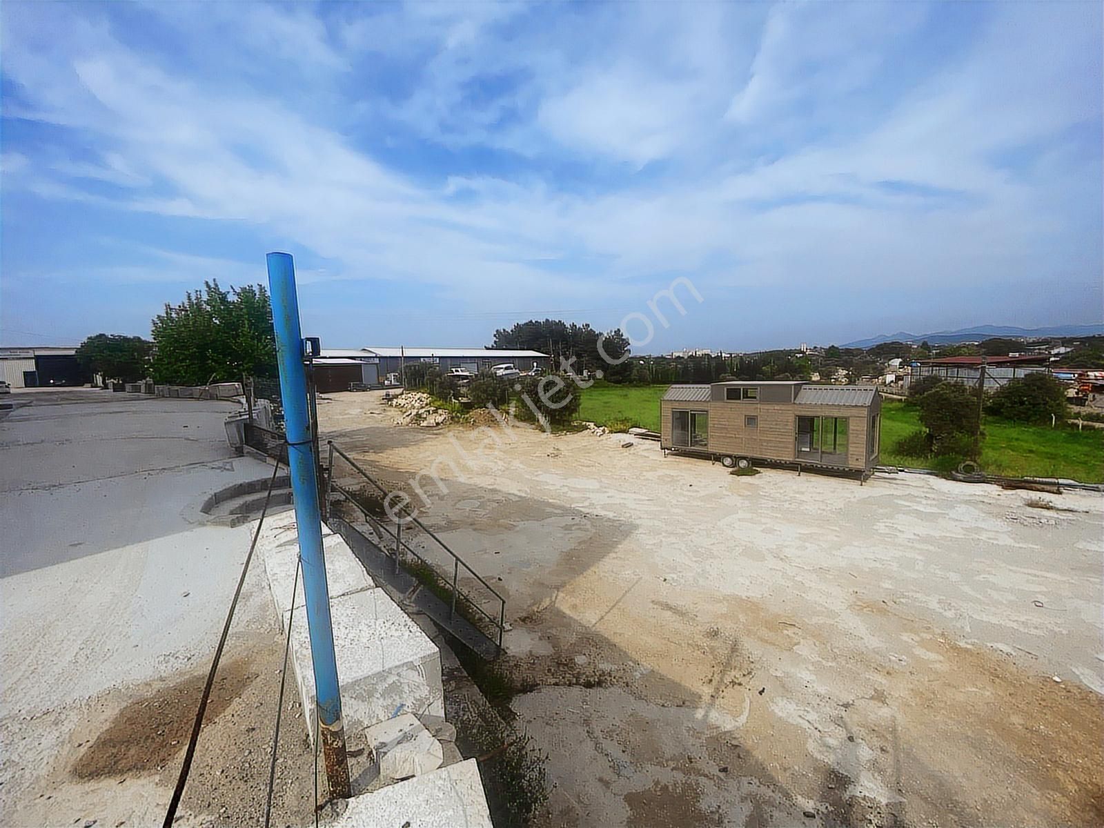 Urla'da Yol Üzeri Tabela Değeri Yüksek Elektirik Su Mevcut Arazi - Görsel 10