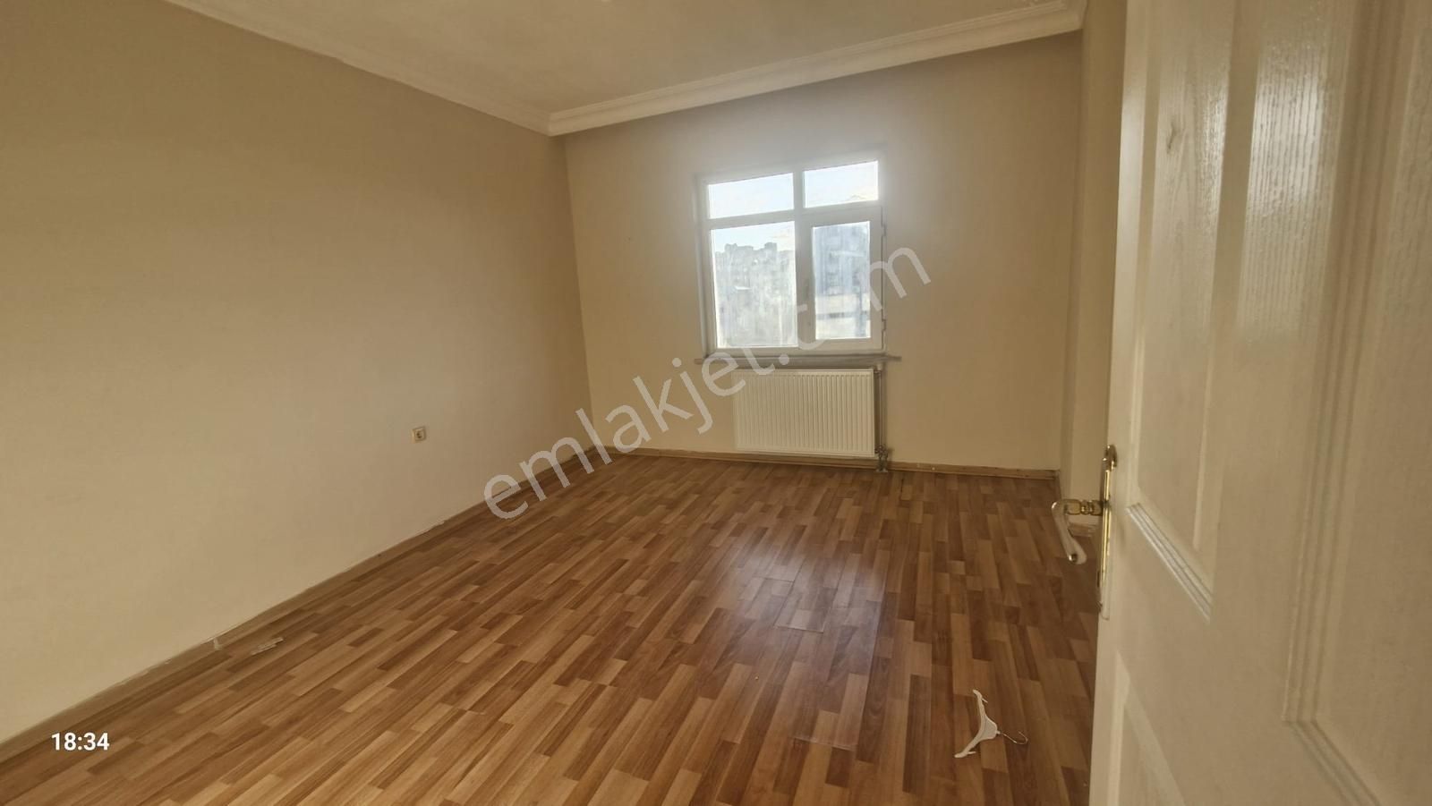 Boğazköy Caddesi Üzerinde Geniş Ve Konforlu 3+1 Kiralık Ev - Görsel 16