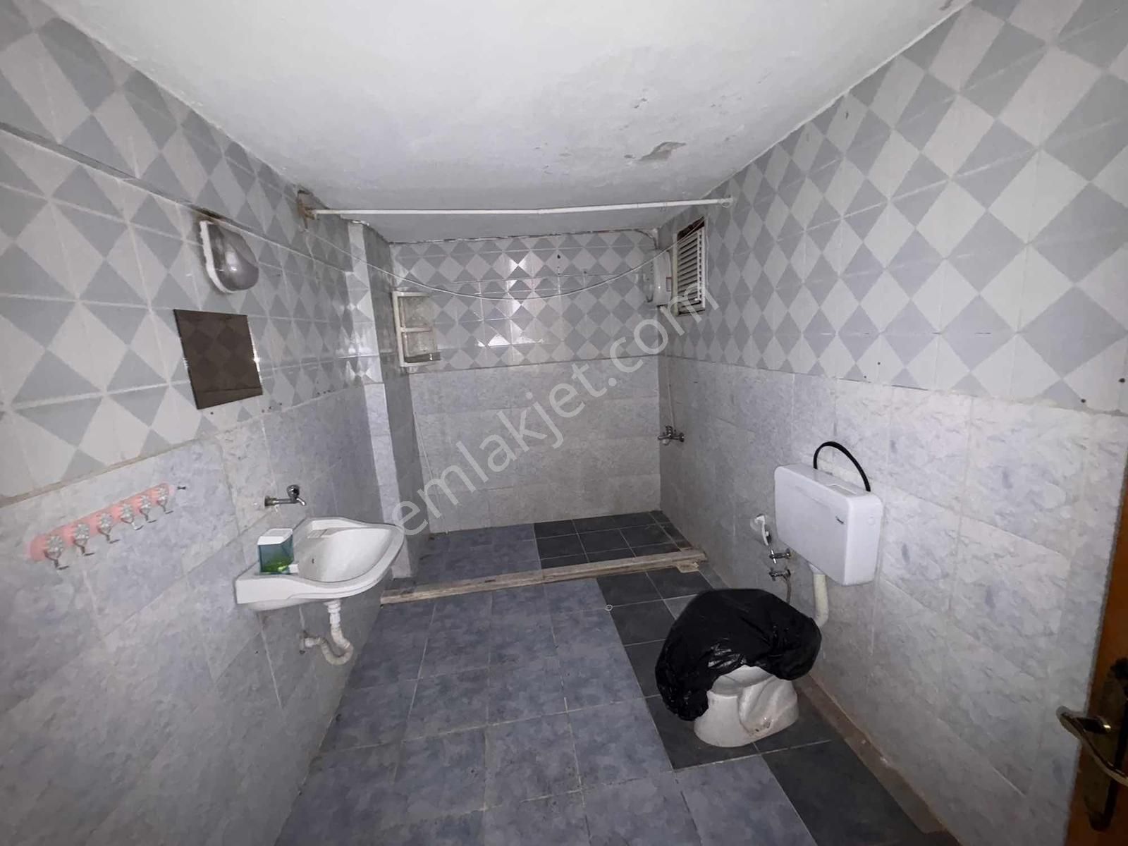 Karabağlar Yunus Emre Mah.'de Ana Yol Yakını 2+1 Satılık Daire - Görsel 7