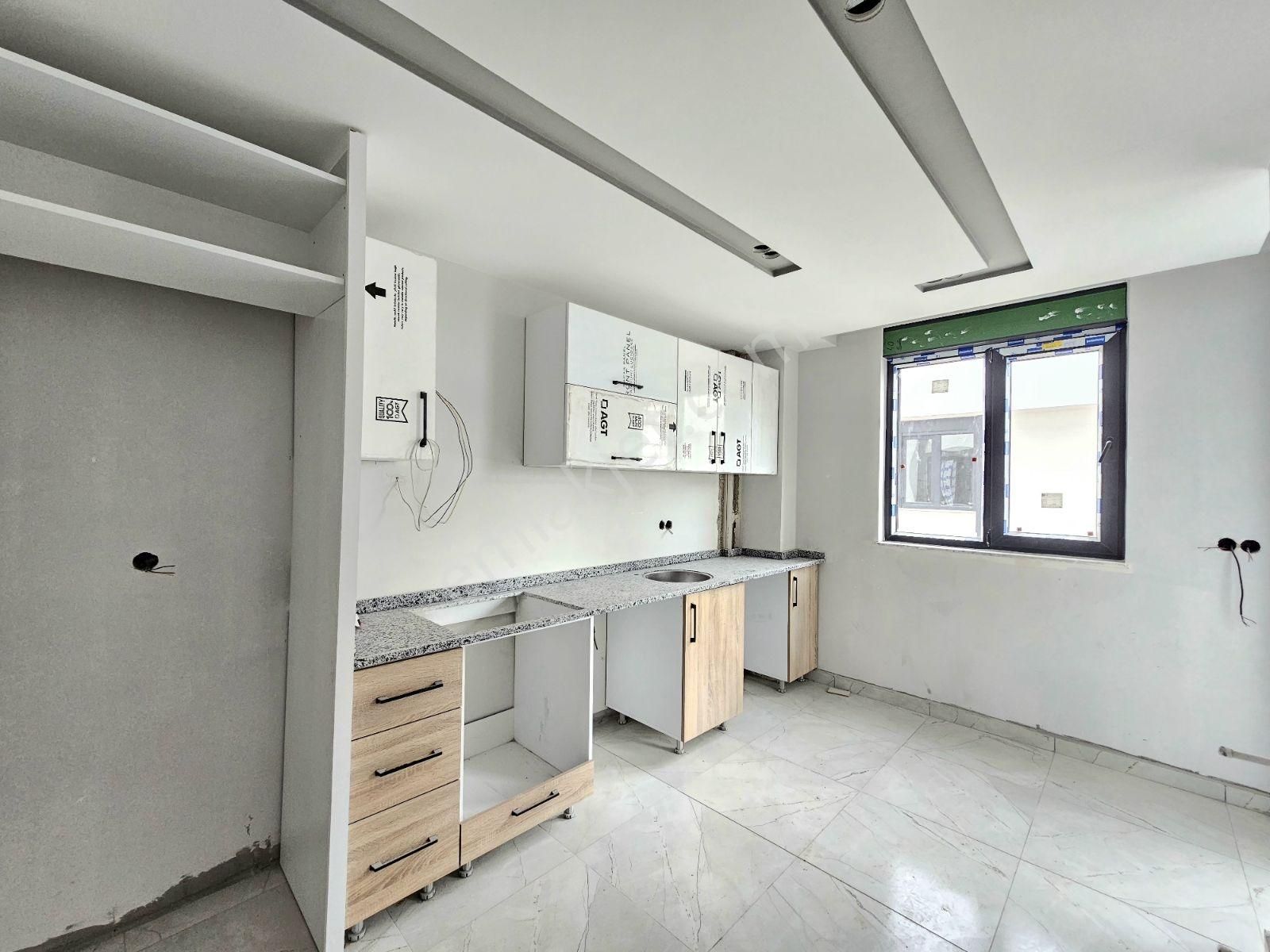 Fevzi Çakmakda Sıfır Asansörlü Ebeveyn Banyolu Satılık 2+1 Daire