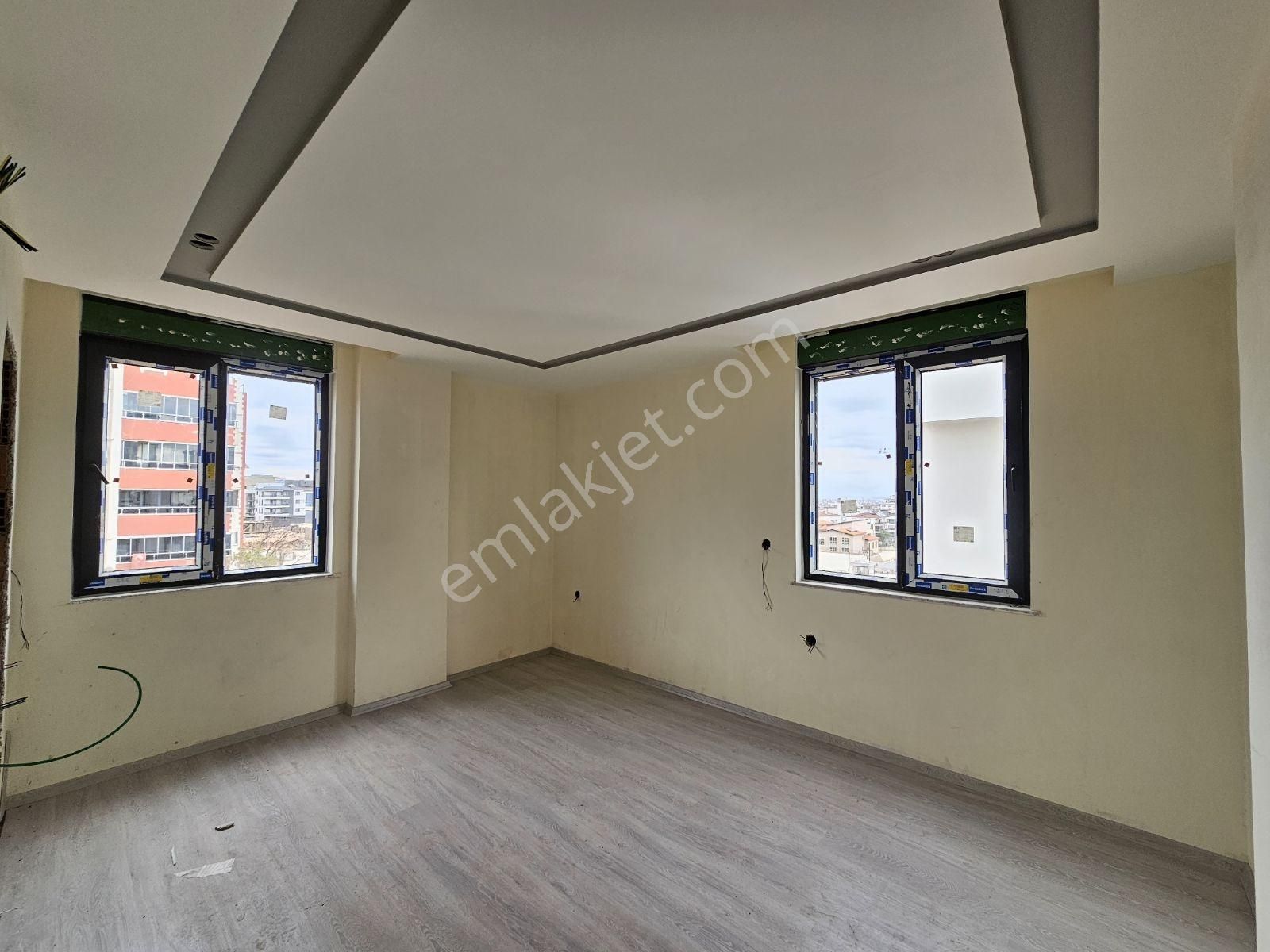 Fevzi Çakmakda Sıfır Asansörlü Ebeveyn Banyolu Satılık 2+1 Daire - Görsel 13