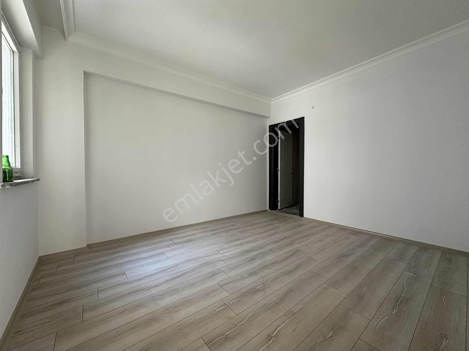 Kayalardan Çamlık Caddesi Üzeri Cambalkonlu 3+1 Sıfır Kiralık - Görsel 27