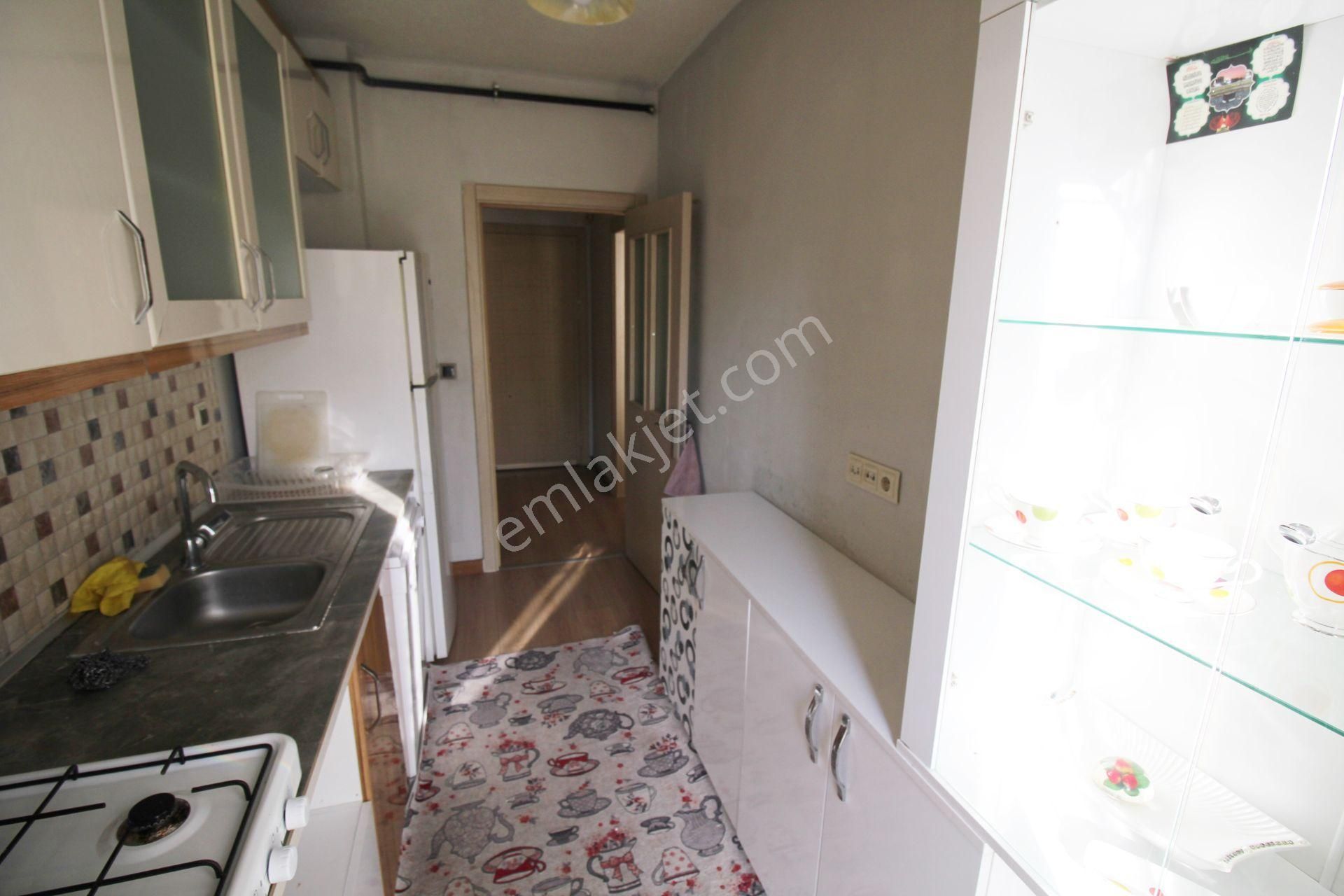 Krc'den Karaağaç Toki Bloklarında Full Eşyalı 2+1 Kiralık Daire - Görsel 4