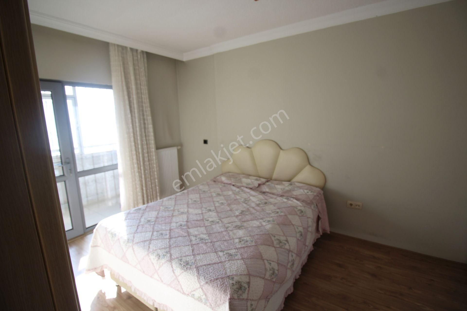 Krc'den Karaağaç Toki Bloklarında Full Eşyalı 2+1 Kiralık Daire - Görsel 5