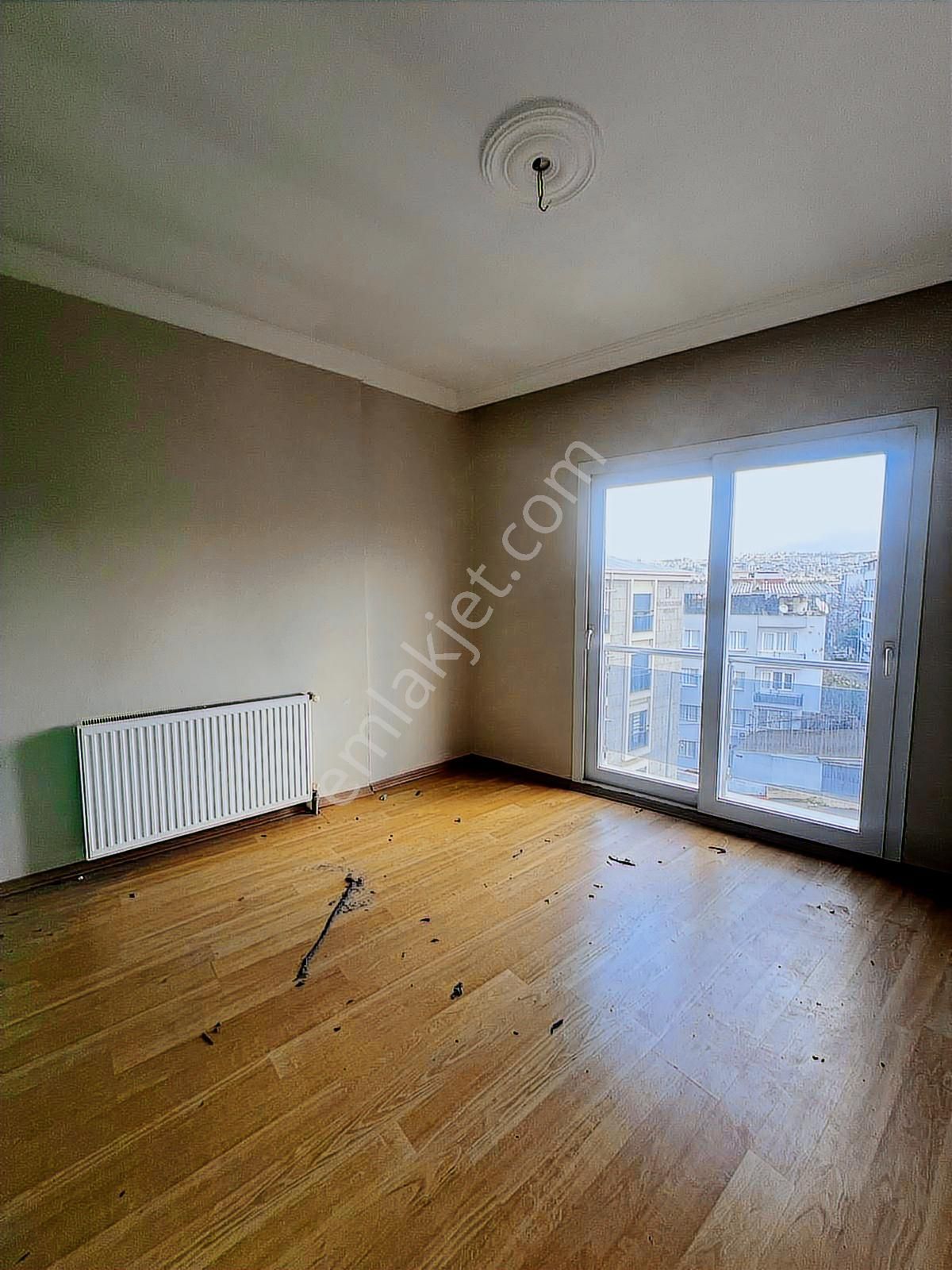 Buca Kozağaç Mahallesi Satılık 2+1 Daire