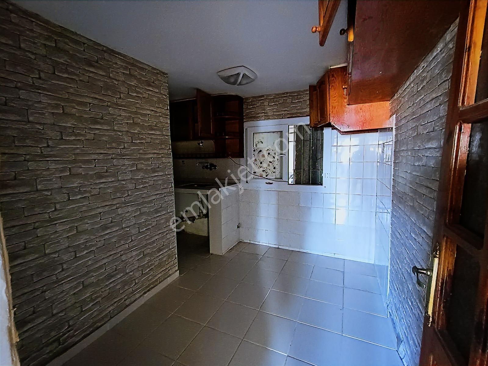 Kuşadası Yaylaköyde 498 M2 Arsalı Satılık 2 Katlı Müstakil Ev - Görsel 4