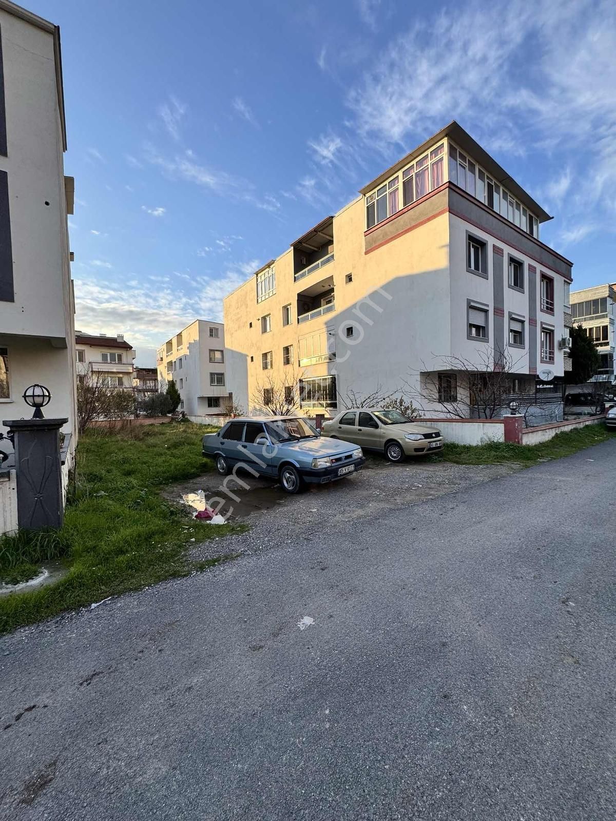 Hürriyet Mahallesinde 278 M2 Satılık Arsa - Görsel 2