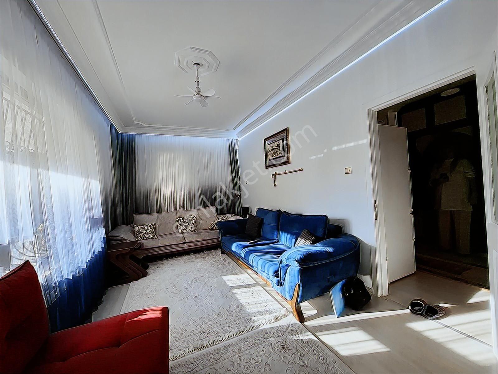 Ayvalıda İçi Yapılı 3+1 Satılık Daire - Görsel 8