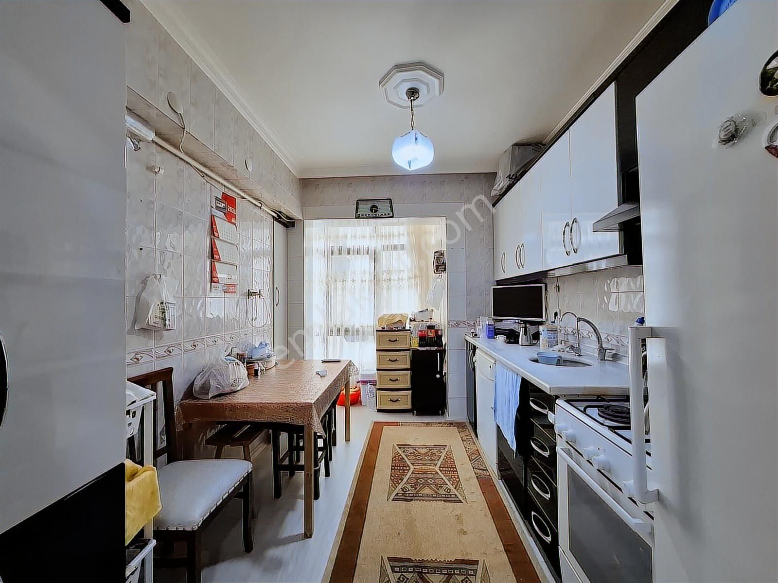 Ayvalıda İçi Yapılı 3+1 Satılık Daire - Görsel 2