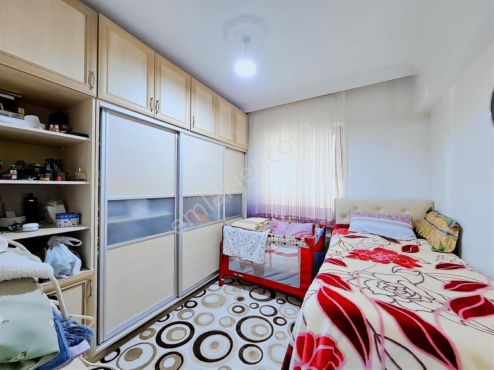 Ayvalıda İçi Yapılı 3+1 Satılık Daire - Görsel 13