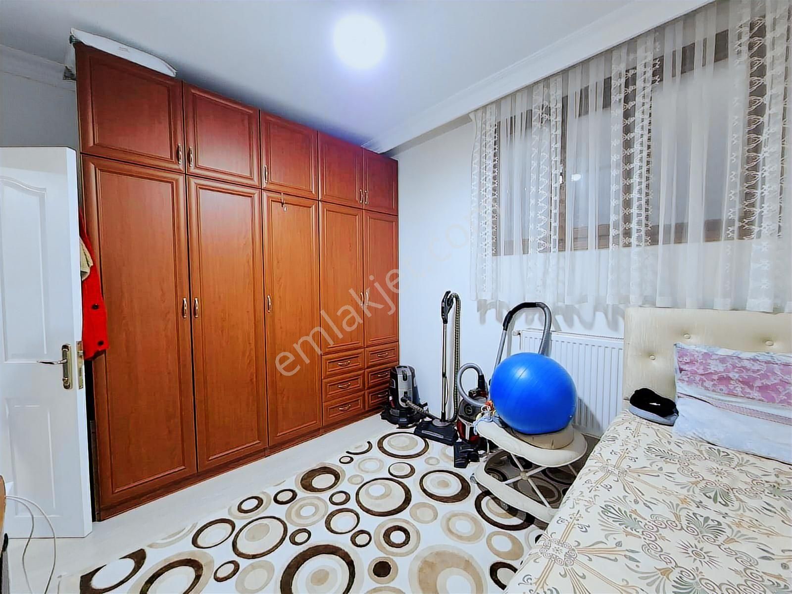 Ayvalıda İçi Yapılı 3+1 Satılık Daire - Görsel 19