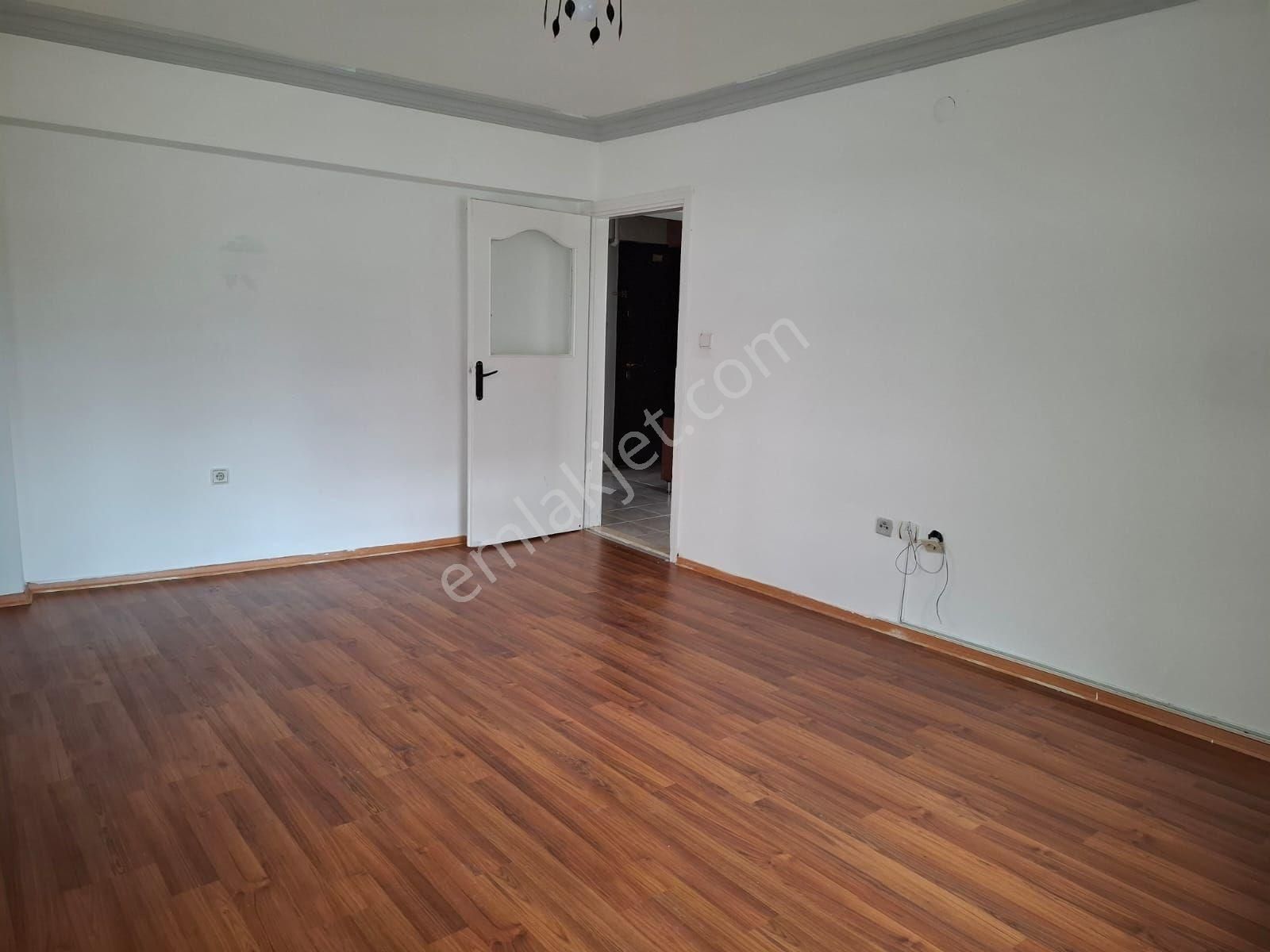 Çiğdemtepede Y.giriş 2+1 Oturuma Hazır Kiralık Daire - Görsel 10