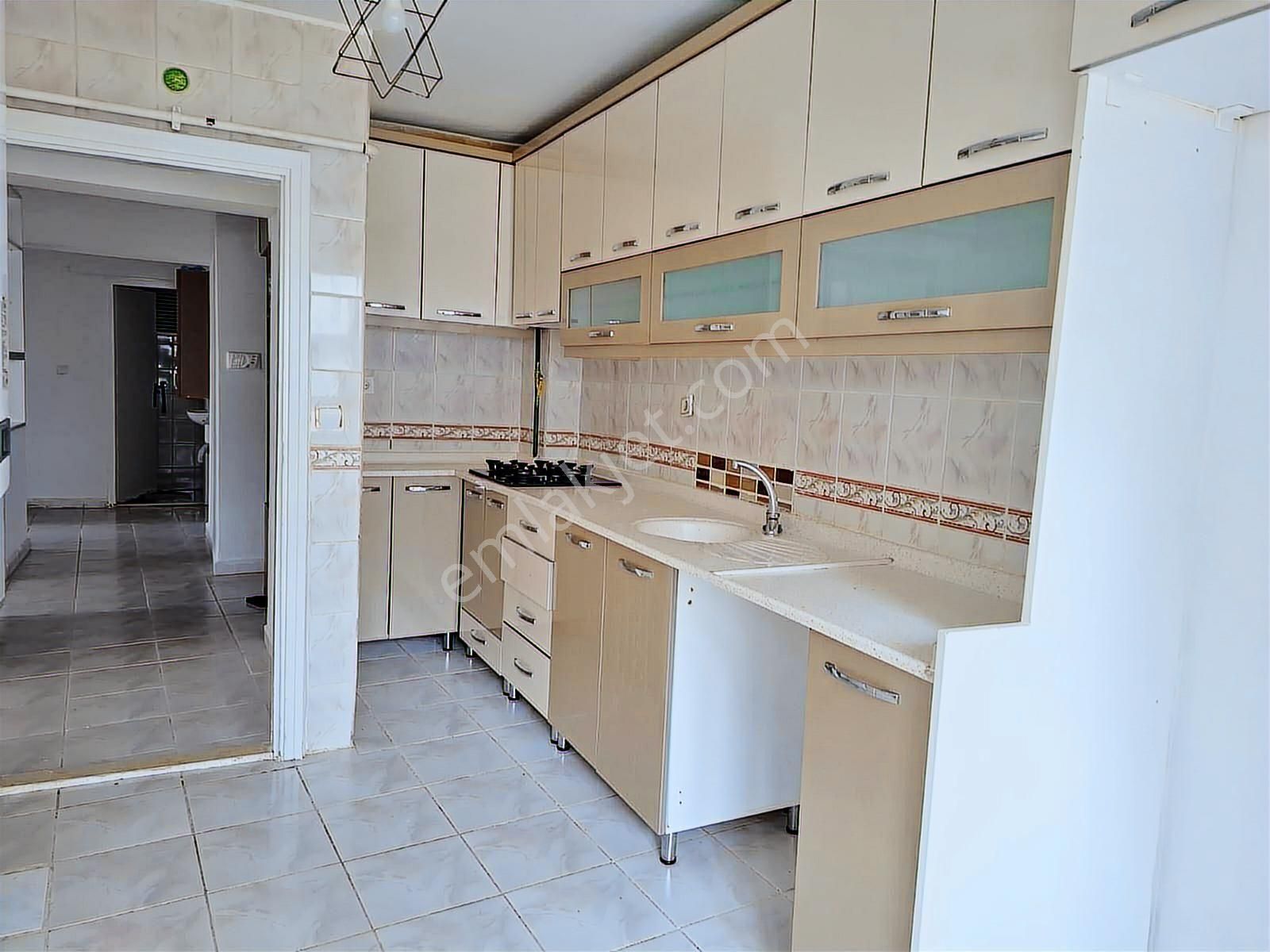 Çiğdemtepede Y.giriş 2+1 Oturuma Hazır Kiralık Daire - Görsel 3