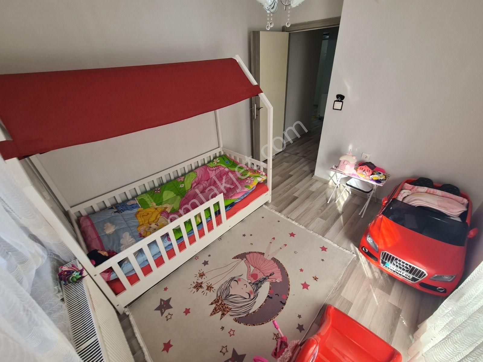 Ş.kubilay Karakeçili Cad. Paraleli Teras Balkonlu Ön Cephe 3+1 - Görsel 30