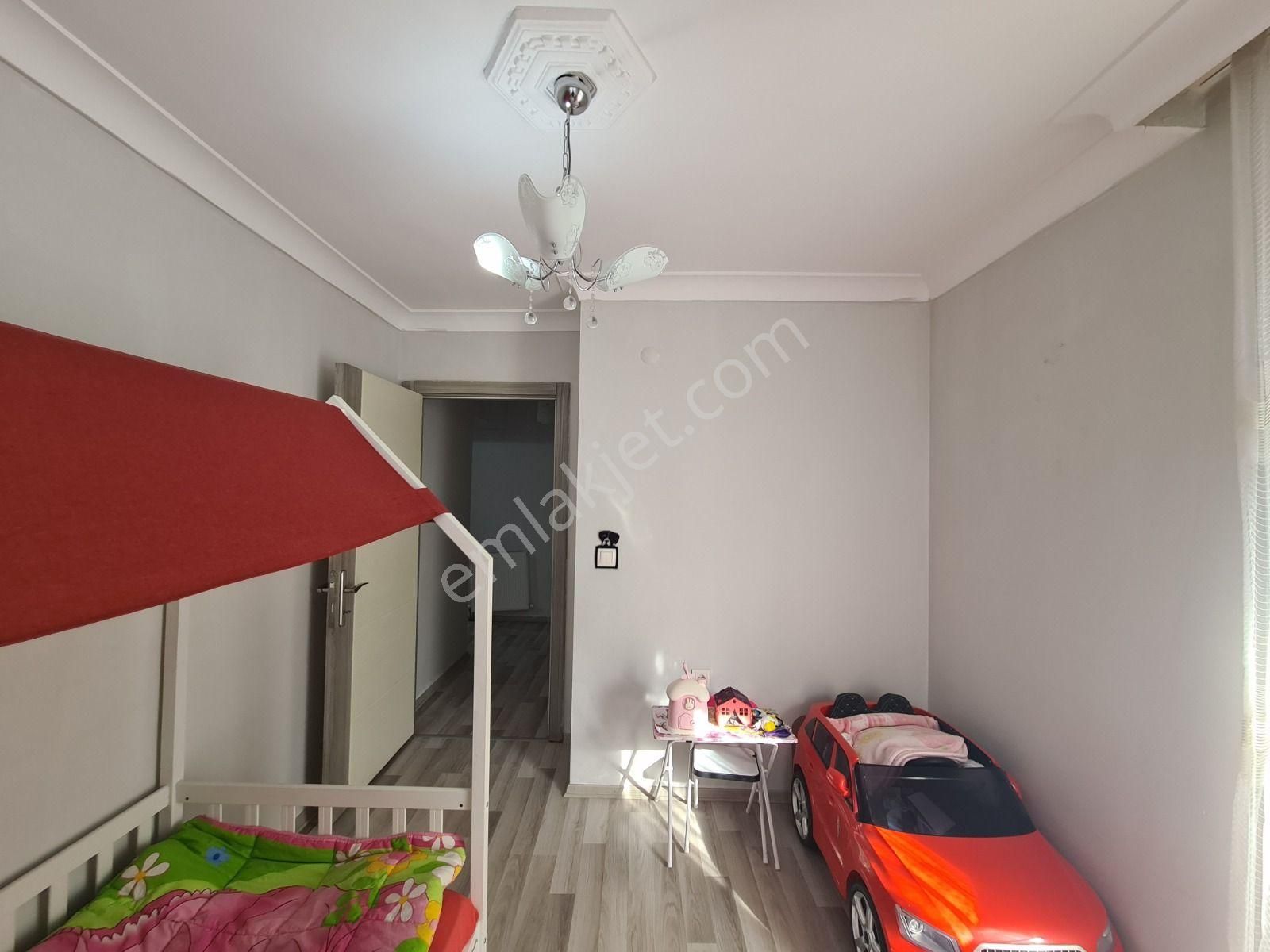 Ş.kubilay Karakeçili Cad. Paraleli Teras Balkonlu Ön Cephe 3+1 - Görsel 29