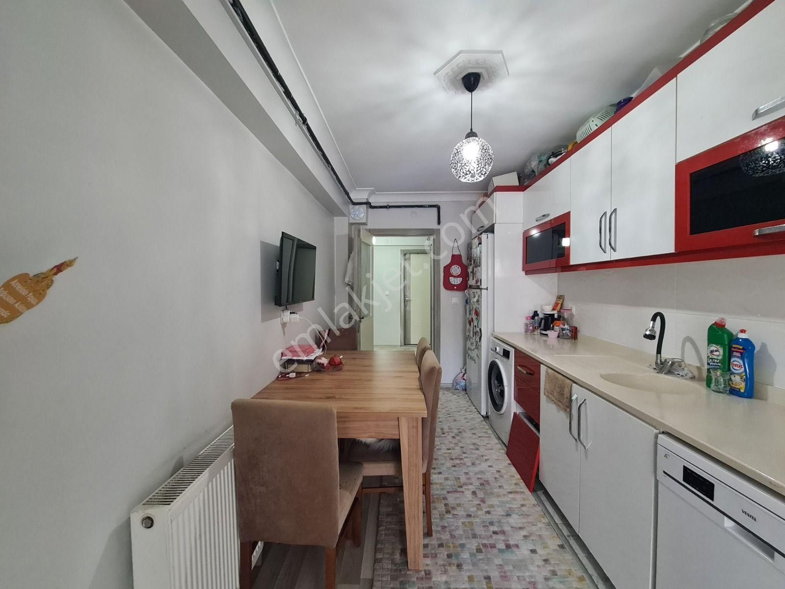 Ş.kubilay Karakeçili Cad. Paraleli Teras Balkonlu Ön Cephe 3+1 - Görsel 3