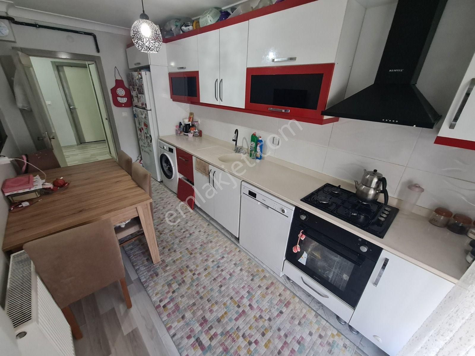 Ş.kubilay Karakeçili Cad. Paraleli Teras Balkonlu Ön Cephe 3+1 - Görsel 5