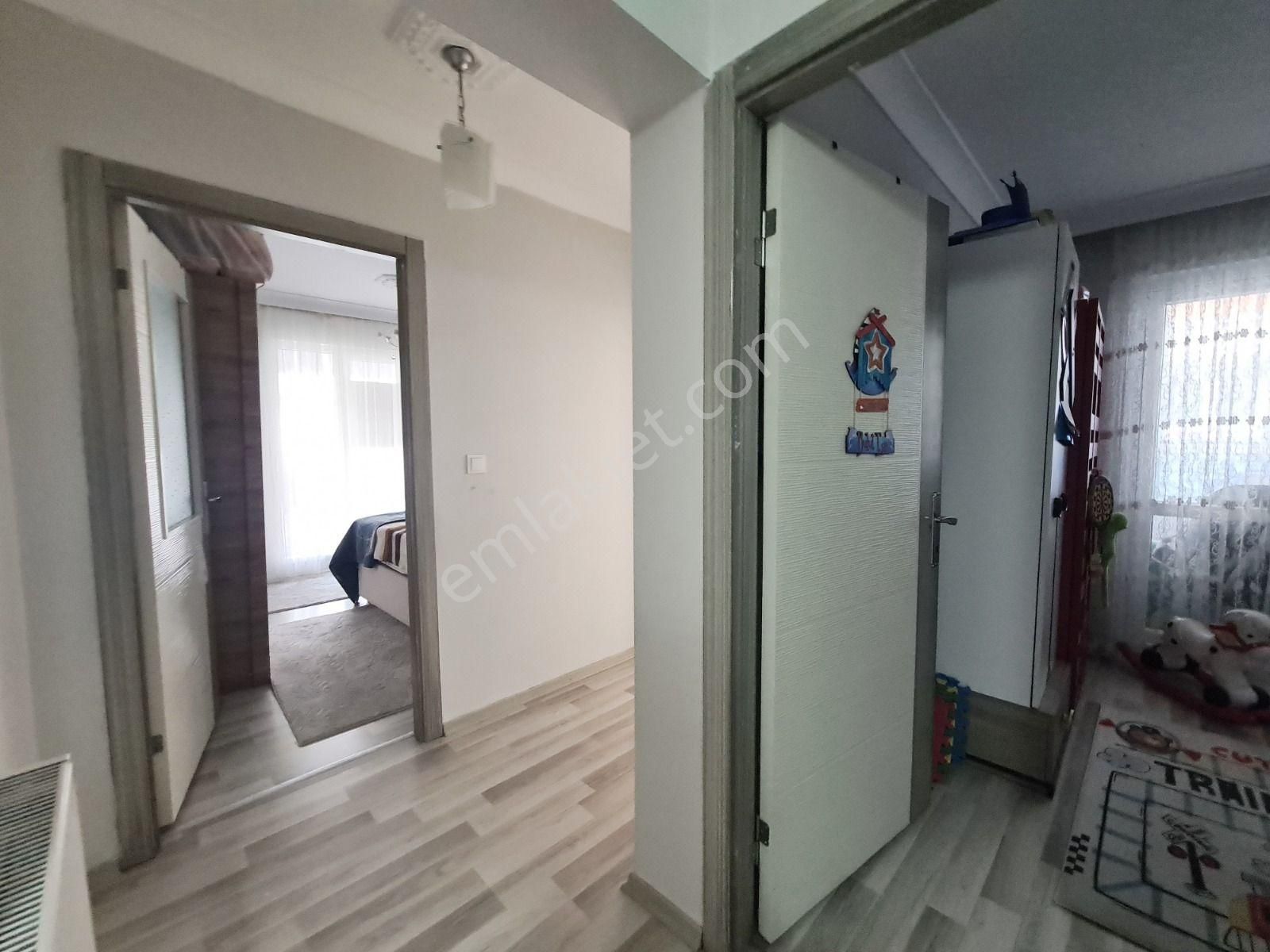 Ş.kubilay Karakeçili Cad. Paraleli Teras Balkonlu Ön Cephe 3+1 - Görsel 14