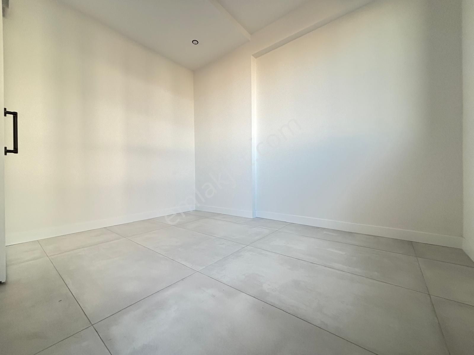 Demirler'den Karahasanlı'da Geniş Balkonlu 1+1 Satılık Suit - Görsel 6