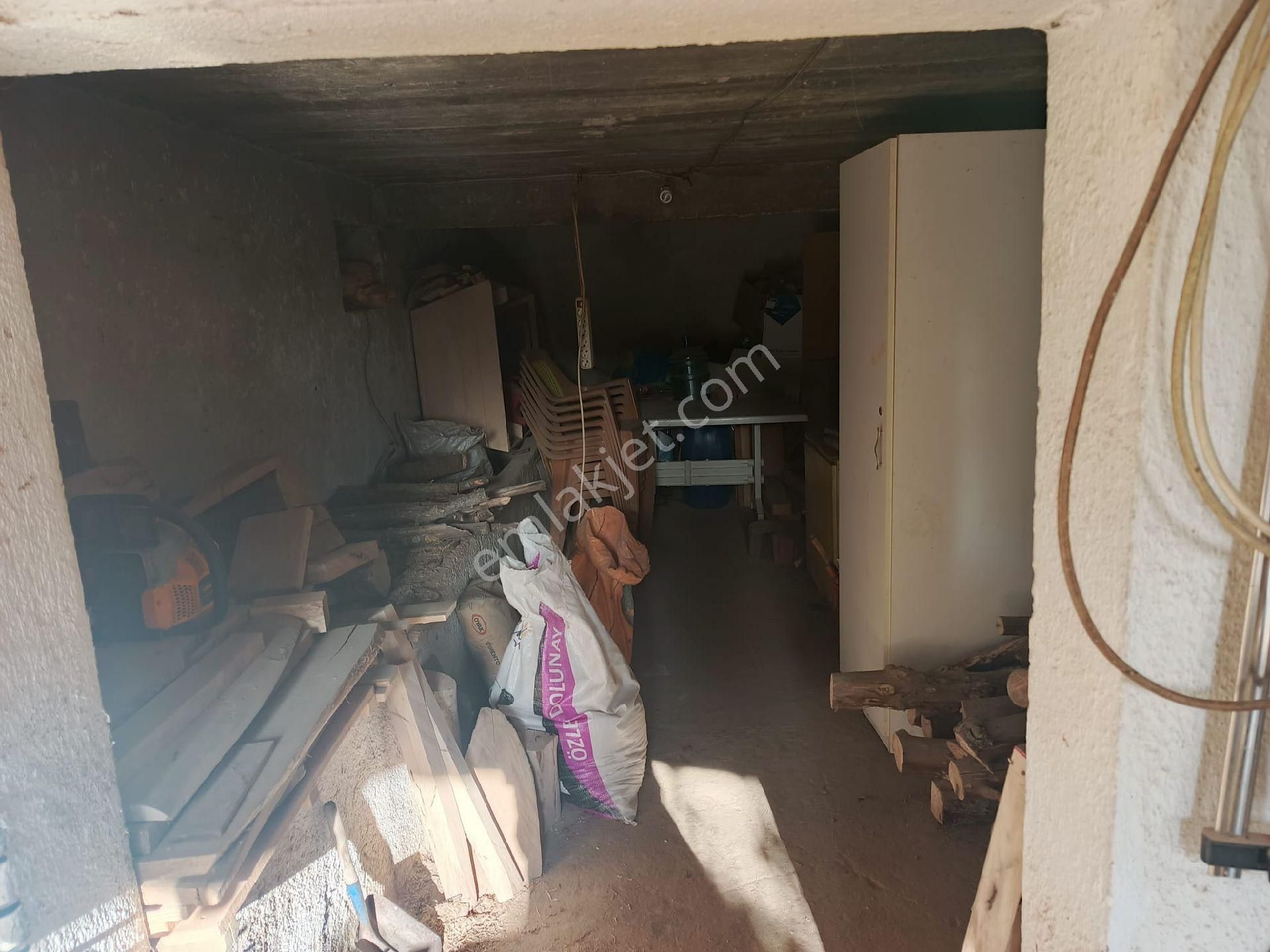 İsabeylide İmarlı Satılık Müstakil Avlulu Ev - Görsel 24