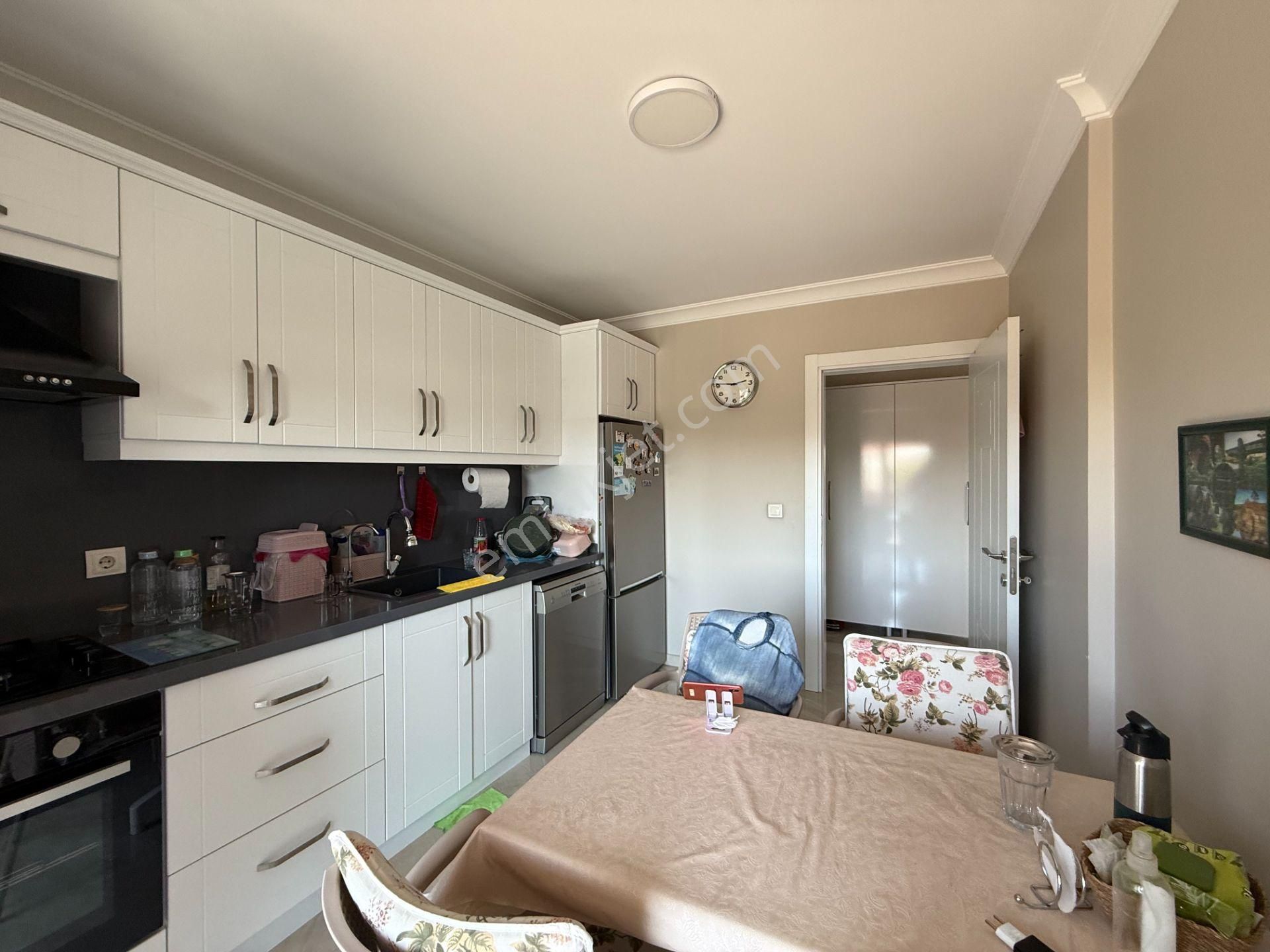 Seferihisar Çolakibrahimbey’de Köşe Konumlu, Ferah 3+1 Daire - Görsel 7