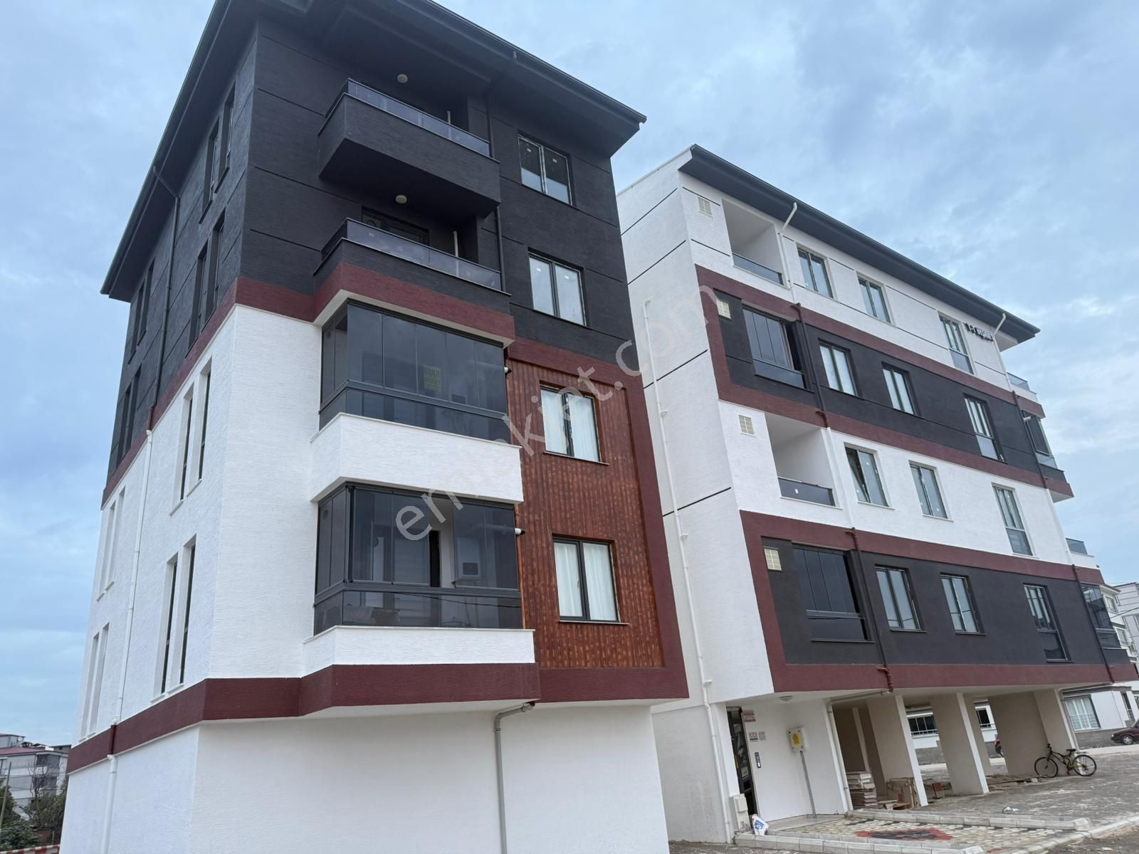 Nova Grup Gayrimenkul - Kiralık Eşyalı 1+1 Daire