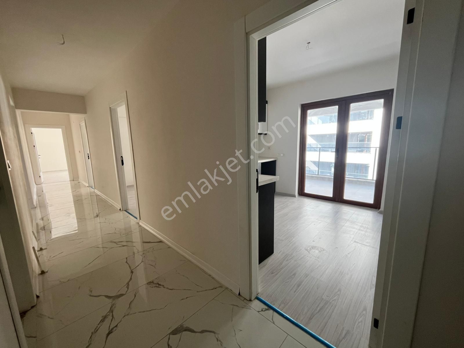 ▄vega▄fahri Korutürk Mahallesi Merkezi Isıtmalı Sıfır 3+1 Daire - Görsel 8