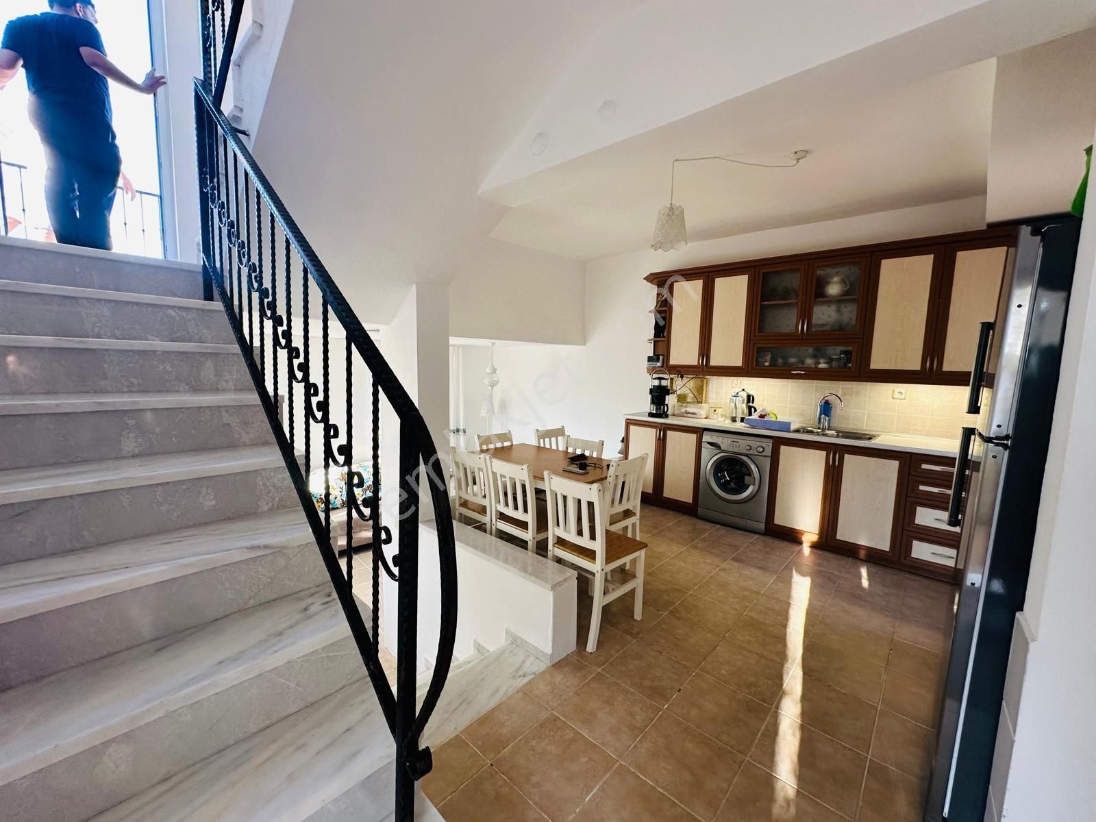 Güllük Deniz Manzaralı Köşe Konumda Satılık Müstakil Ev - Görsel 7