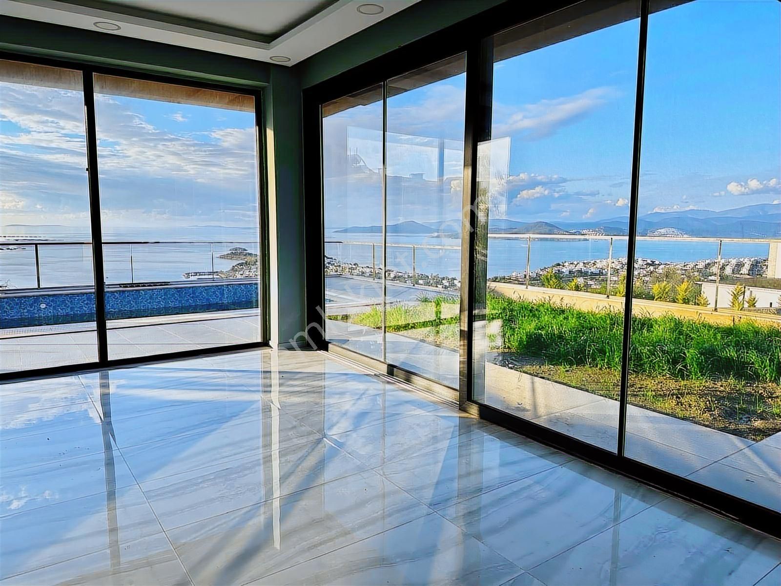 Bodrum Adabükü'nde Muhteşem Deniz Manzarasıyla Satılık Villa - Görsel 24