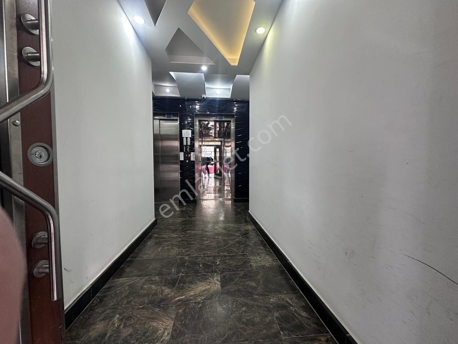 Suadiye Kaptanarif Sokakta Genç Bina Da Net 90m2 3+1 - Görsel 25